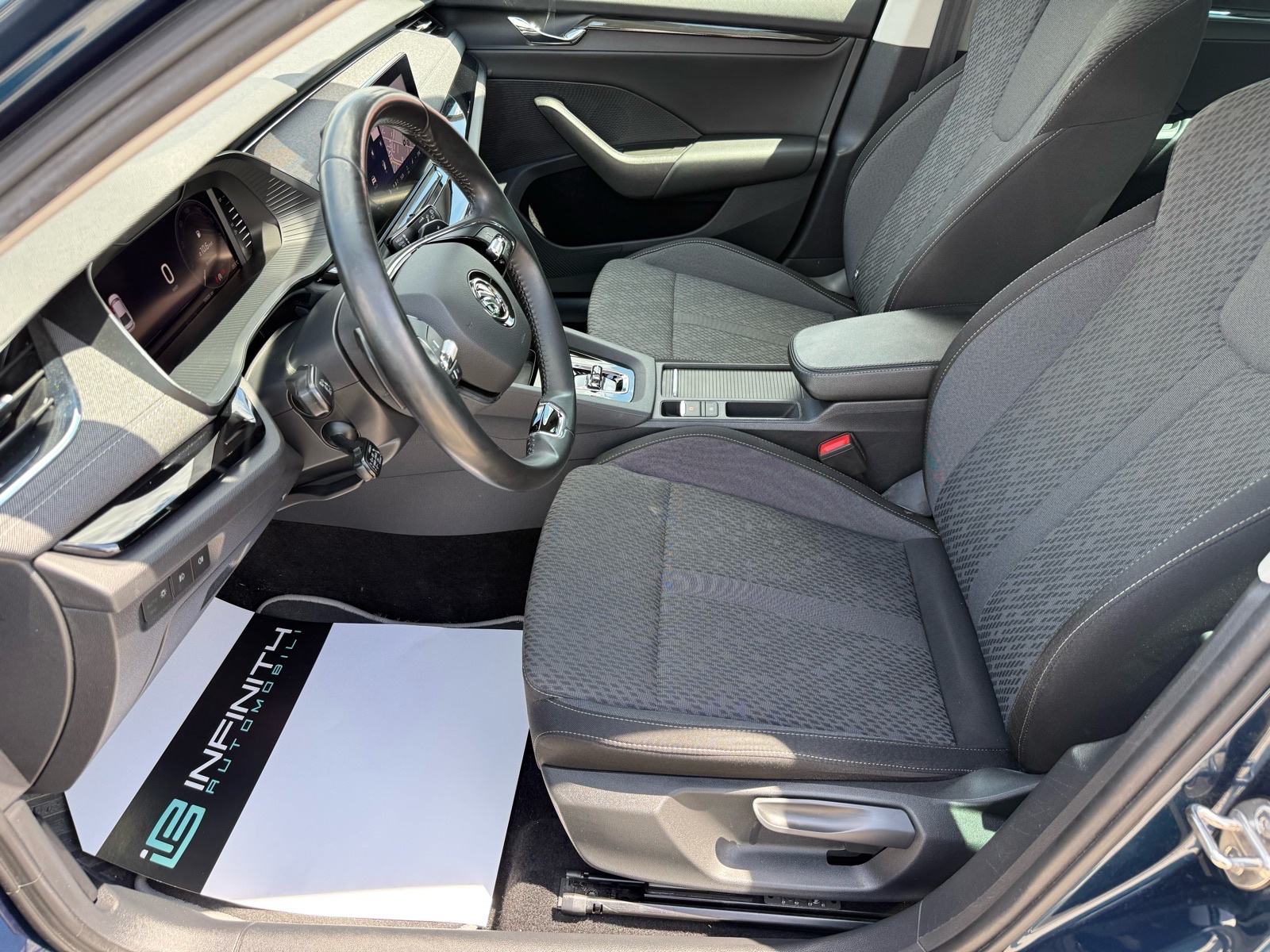 Škoda Octavia 2,0 TDI DSG LEASING BEZ UČEŠĆA, VIRT, NAVI, AUTOMAT, fotografija 11