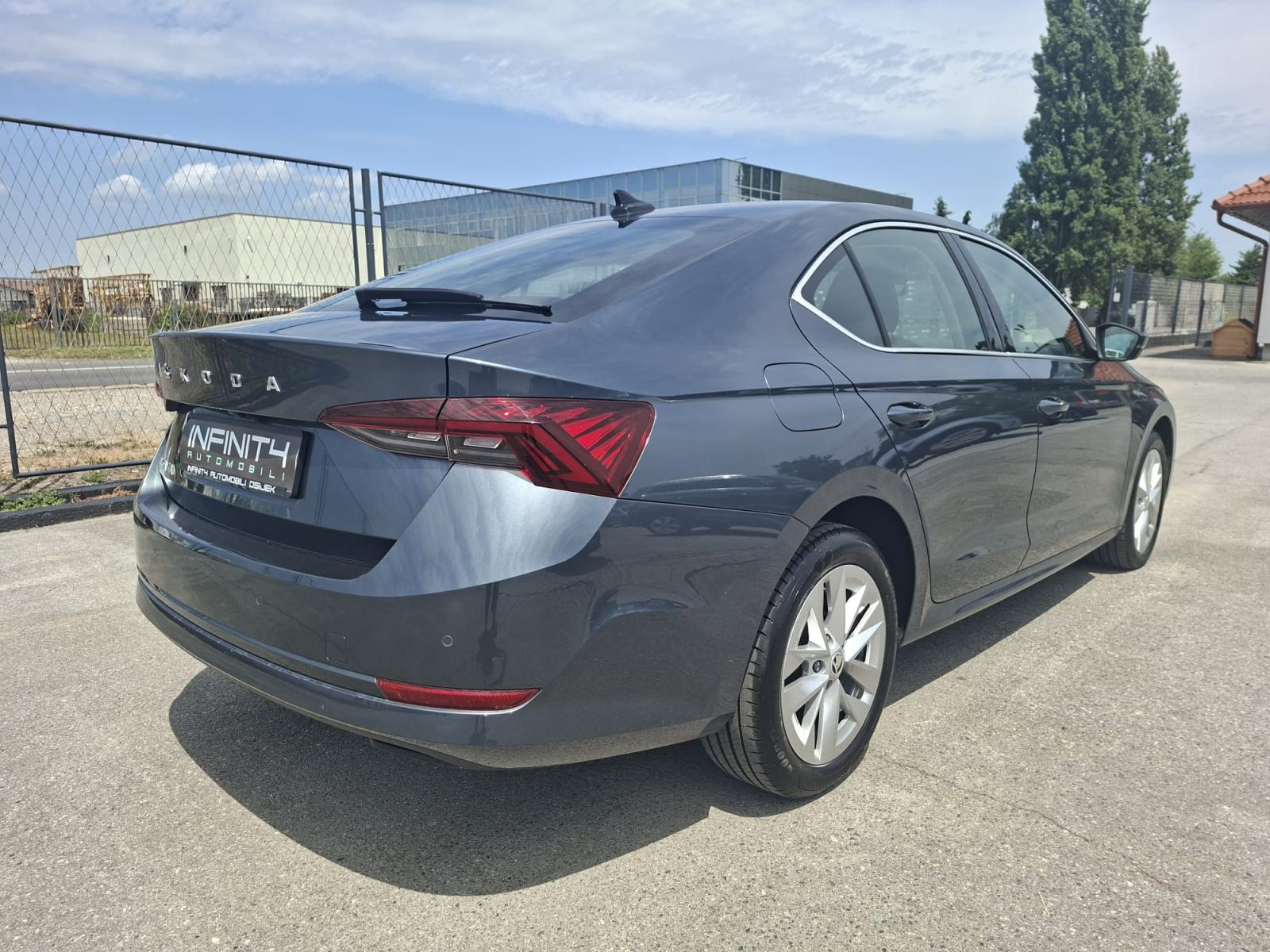 Škoda Octavia 2,0 TDI DSG LEASING BEZ UČEŠĆA, VIRT, NAVI, AUTOMAT, fotografija 7