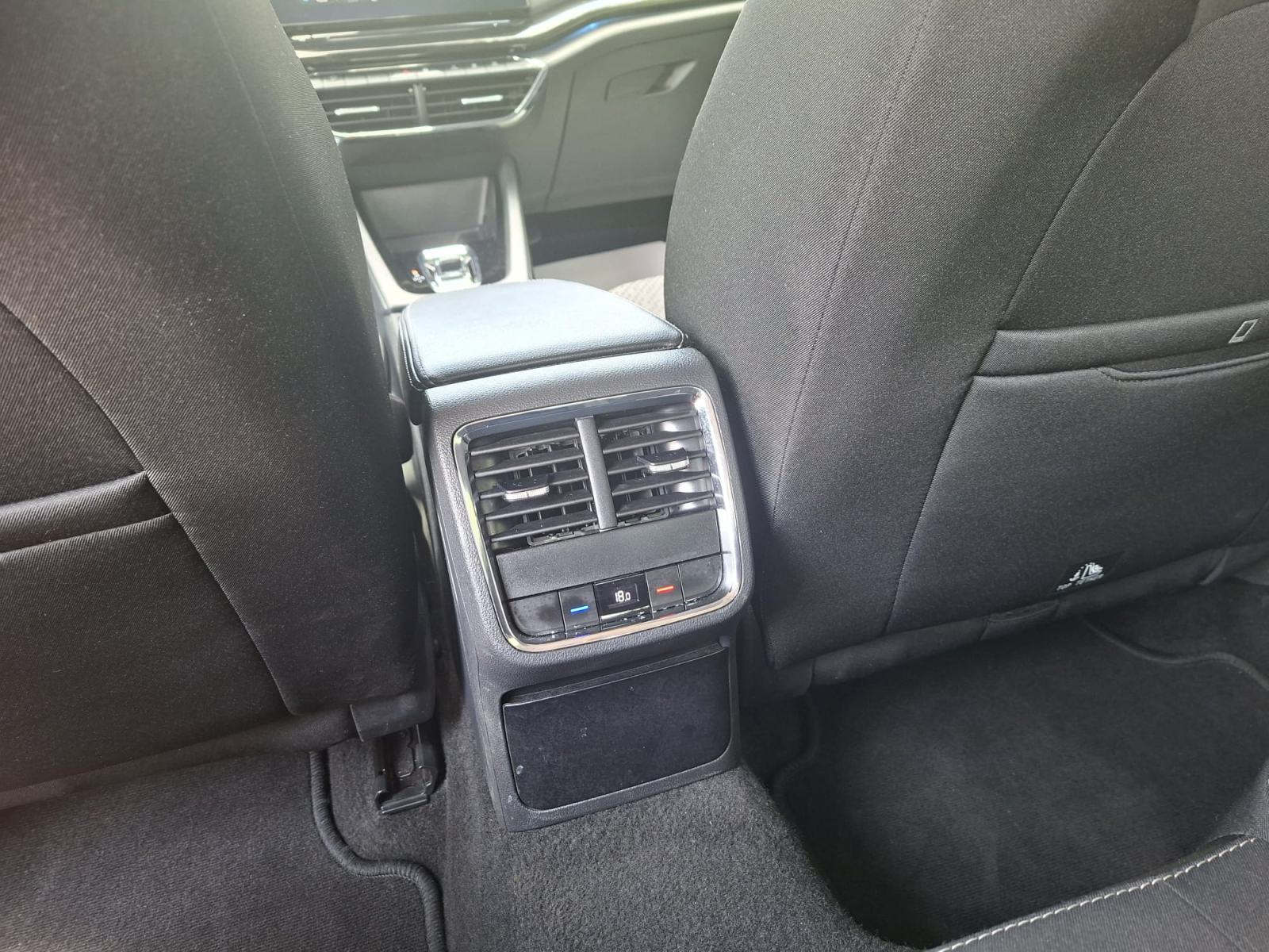 Škoda Octavia 2,0 TDI DSG LEASING BEZ UČEŠĆA, VIRT, NAVI, AUTOMAT, fotografija 18