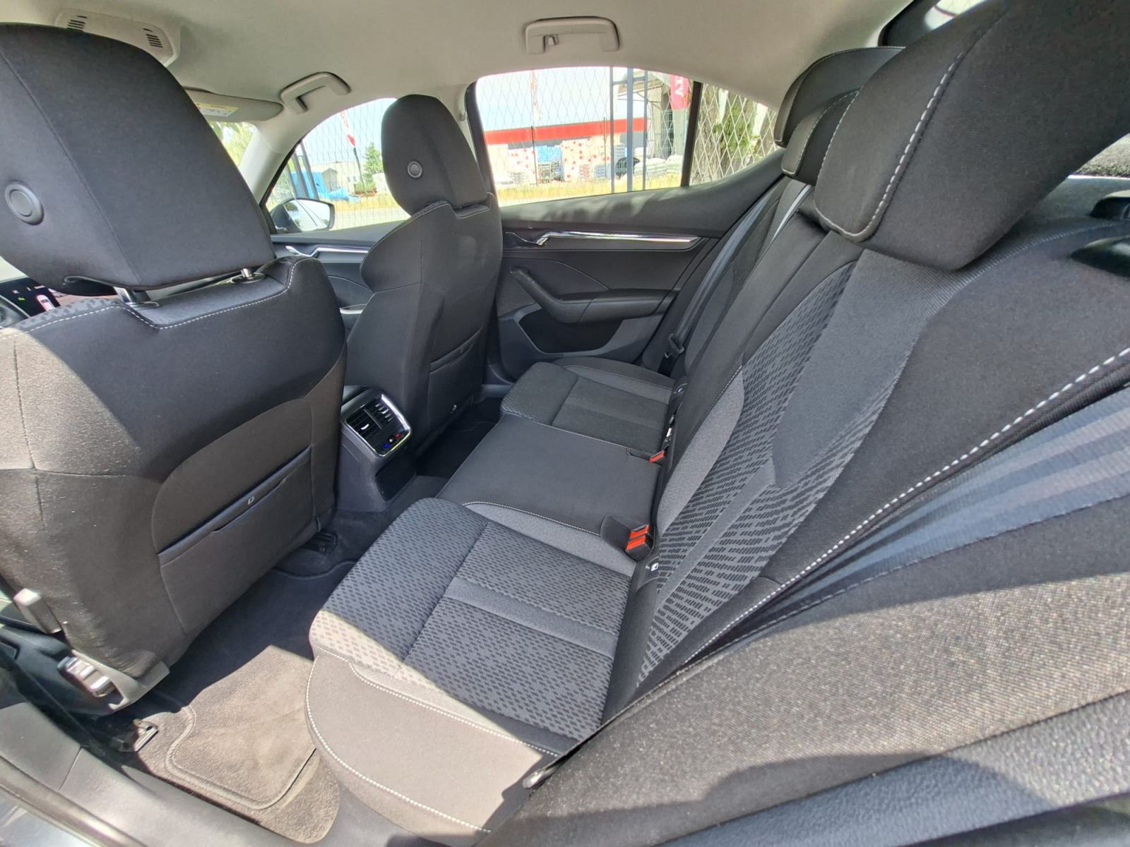 Škoda Octavia 2,0 TDI DSG LEASING BEZ UČEŠĆA, VIRT, NAVI, AUTOMAT, fotografija 19