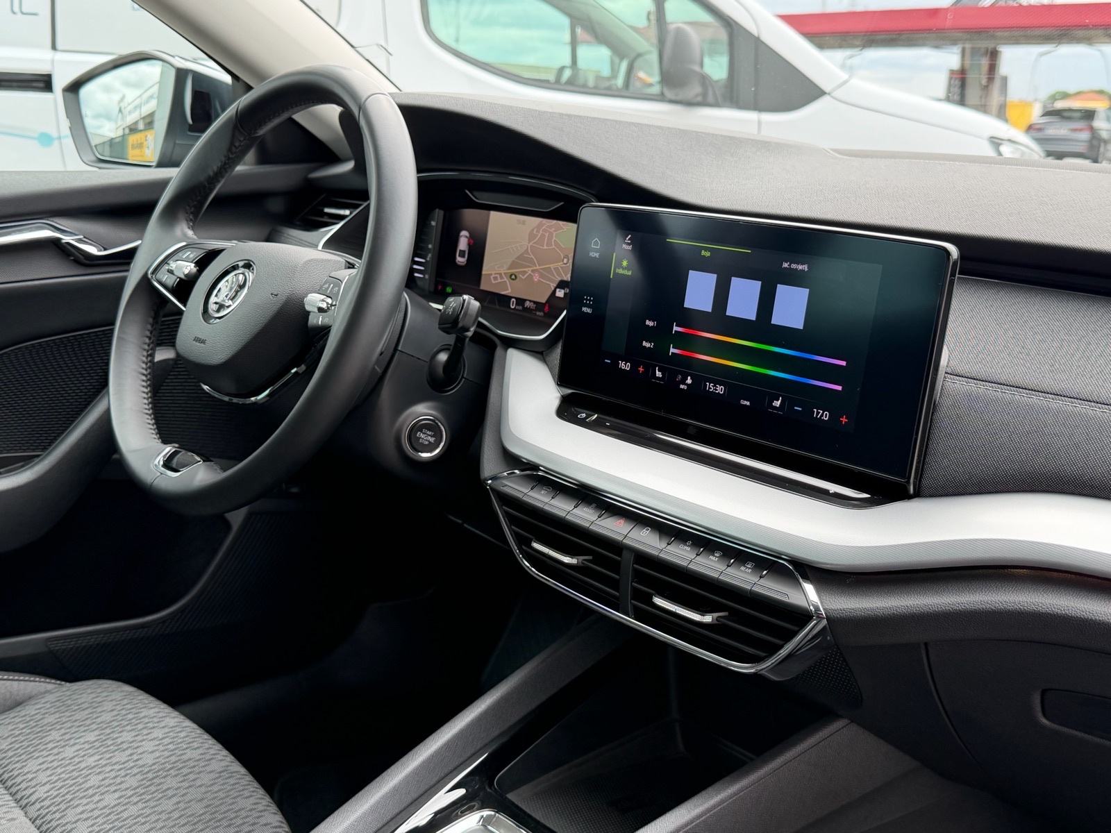 Škoda Octavia 2,0 TDI / DSG / LED /, fotografija 8