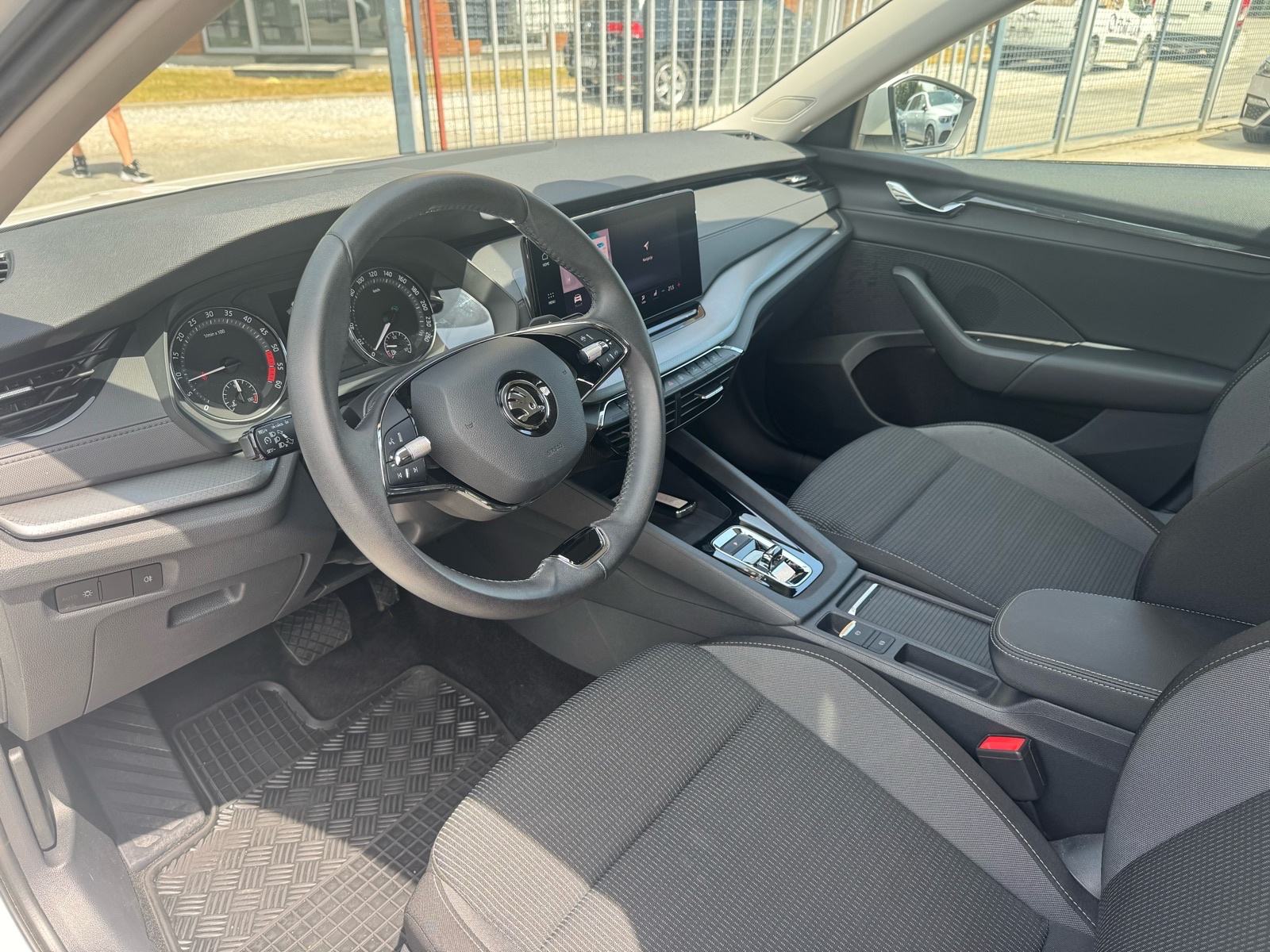 Škoda Octavia 2,0 TDI DSG**VISE KOMADA**AKCIJA**, fotografija 8