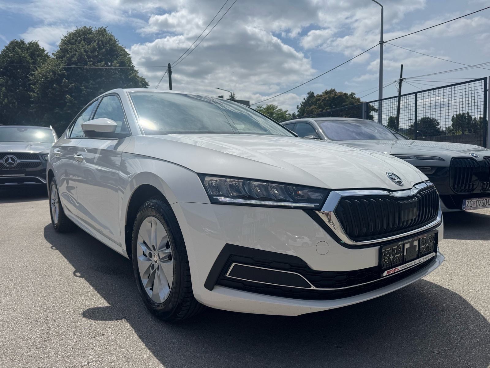 Škoda Octavia 2,0 TDI DSG**VISE KOMADA**AKCIJA**, fotografija 3