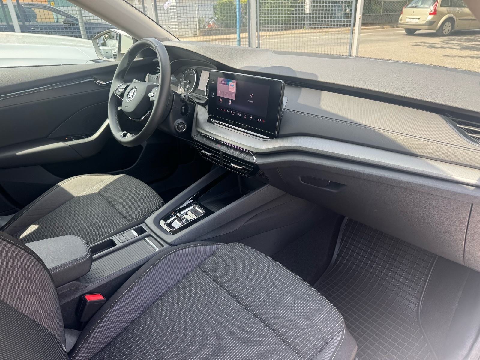 Škoda Octavia 2,0 TDI DSG**VISE KOMADA**AKCIJA**, fotografija 10