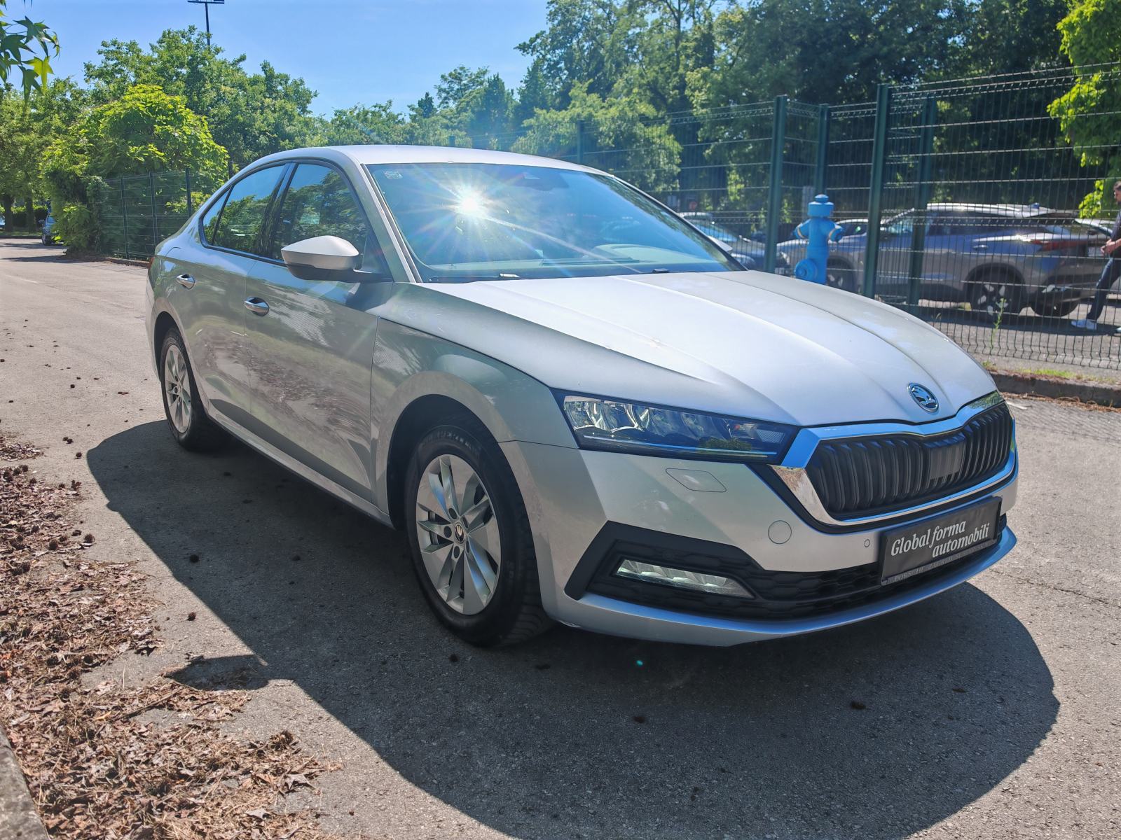 Škoda Octavia 2,0 TDI DSG - NIJE IZ UVOZA - u sustavu PDV-a- JAMSTVO, fotografija 4