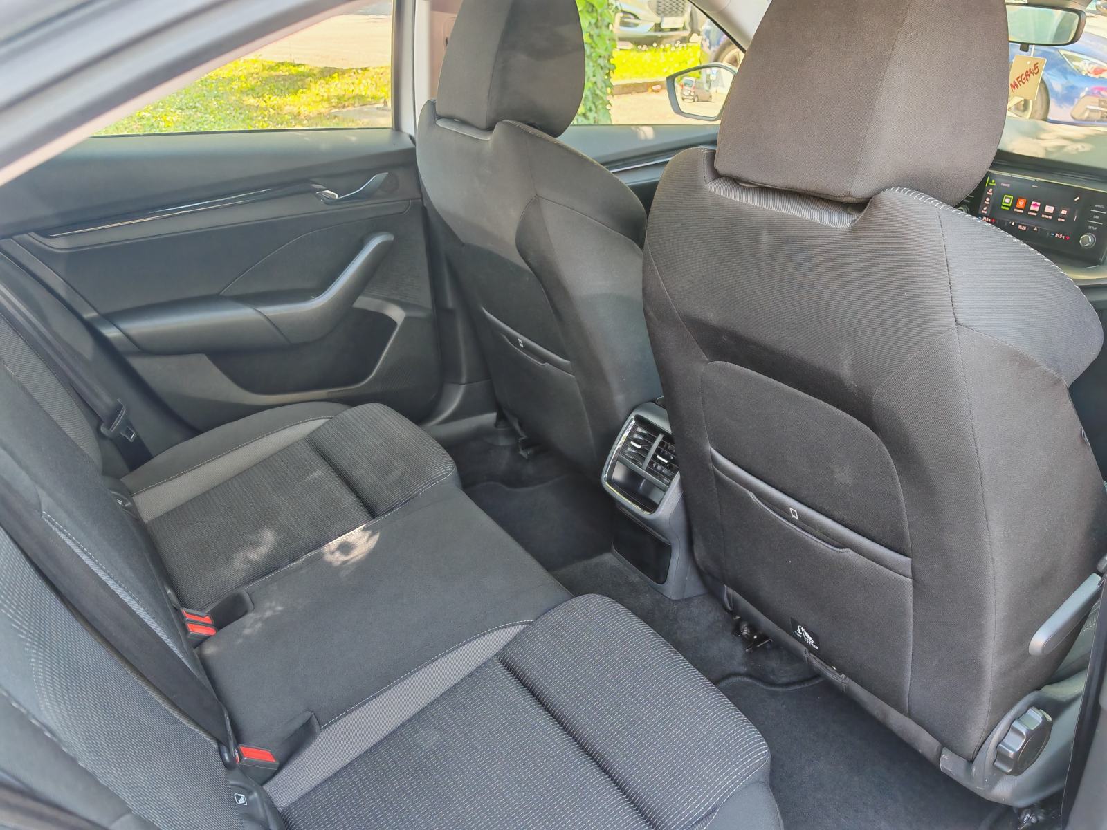 Škoda Octavia 2,0 TDI DSG - NIJE IZ UVOZA - u sustavu PDV-a- JAMSTVO, fotografija 13