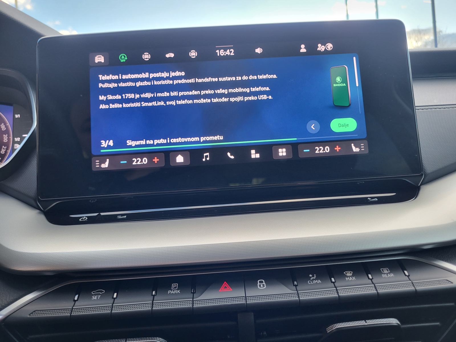 ŠKODA OCTAVIA 2.0 TDI DSG PDV JAMSTVO KERAMIKA FULL KASKO REG 07/27, fotografija 17