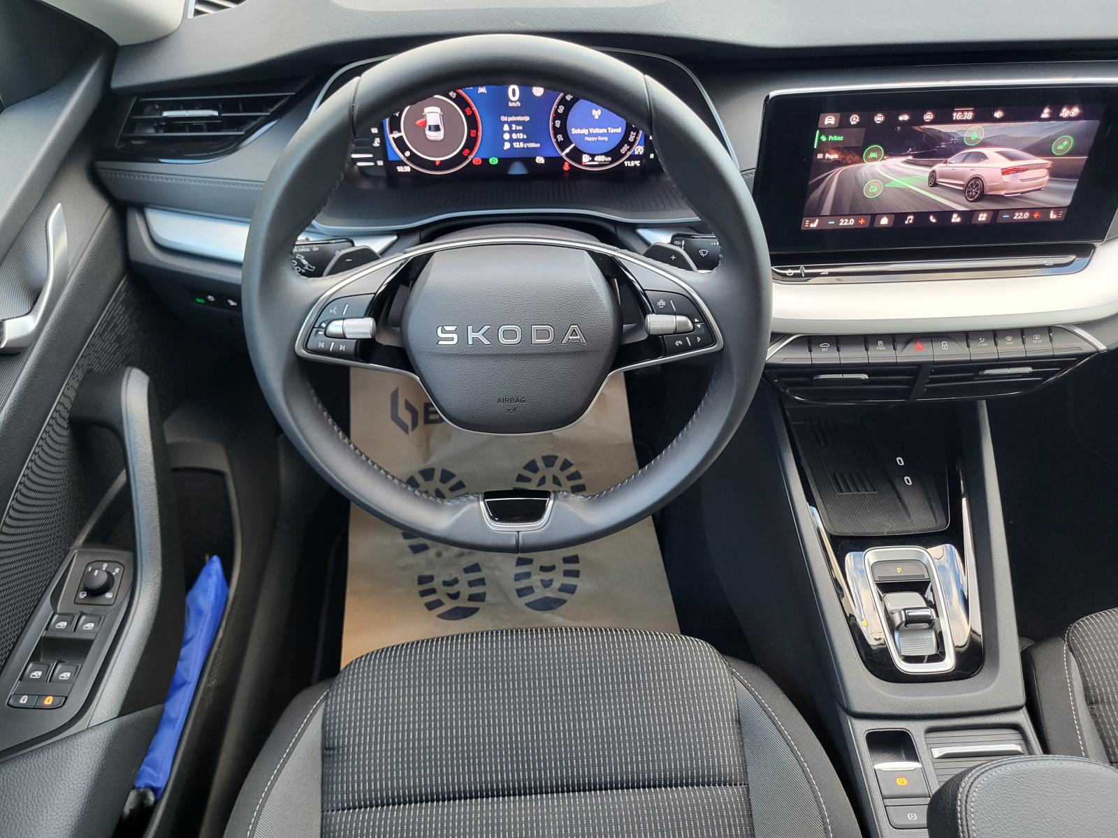 ŠKODA OCTAVIA 2.0 TDI DSG PDV JAMSTVO KERAMIKA FULL KASKO REG 07/27, fotografija 20