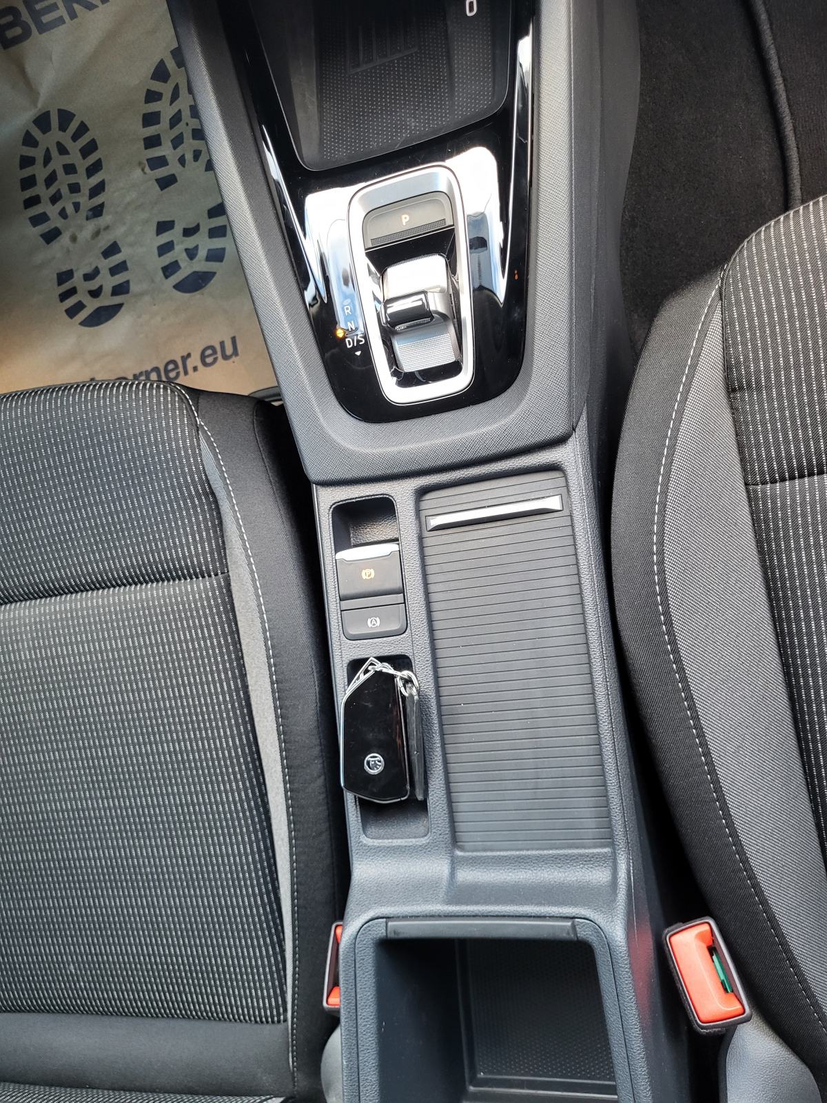 ŠKODA OCTAVIA 2.0 TDI DSG PDV JAMSTVO KERAMIKA FULL KASKO REG 07/27, fotografija 19