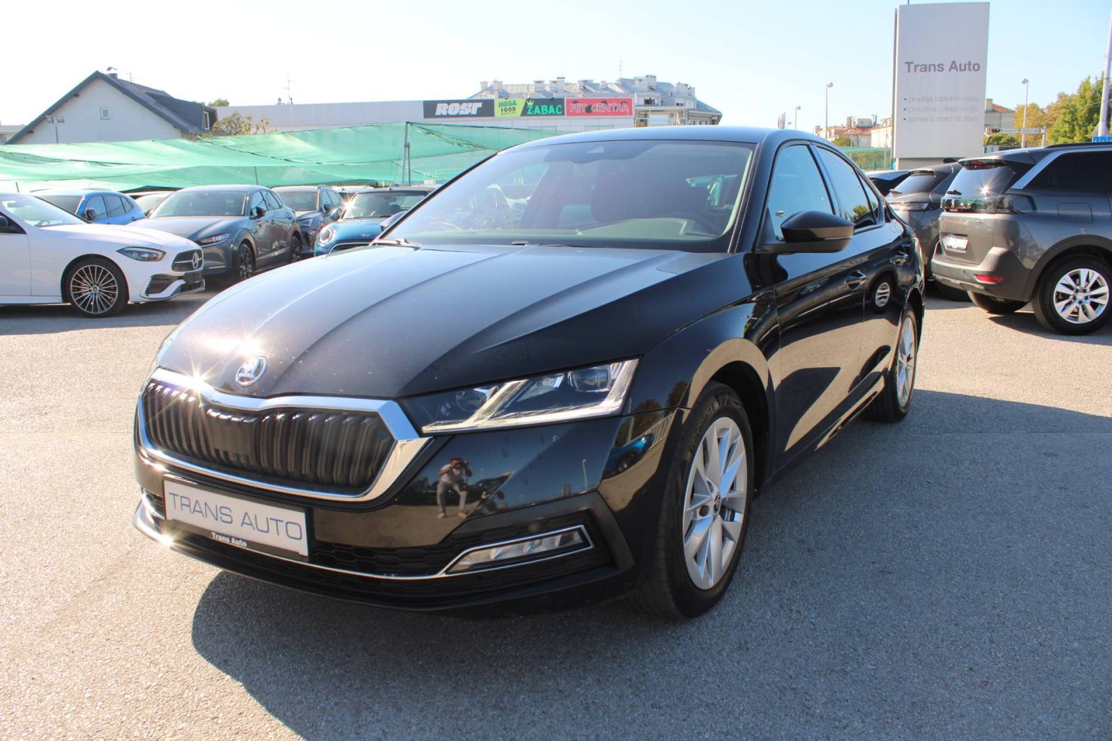 Škoda Octavia 2.0 TDi DSG Style 150ks *LED,NAVIGACIJA,KAMERA* - nije u, fotografija 1