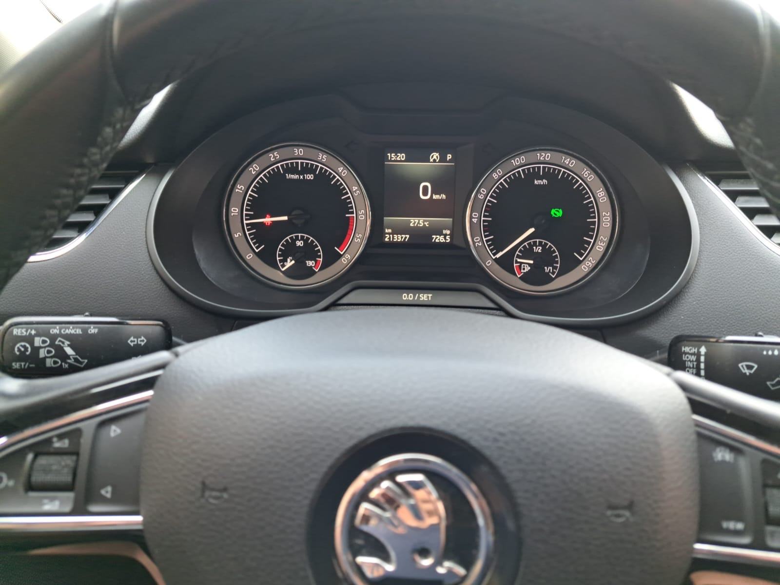 Škoda Octavia 2,0 TDI Dsg Style 2019g Kupljen u Hr..Prilika!, fotografija 4