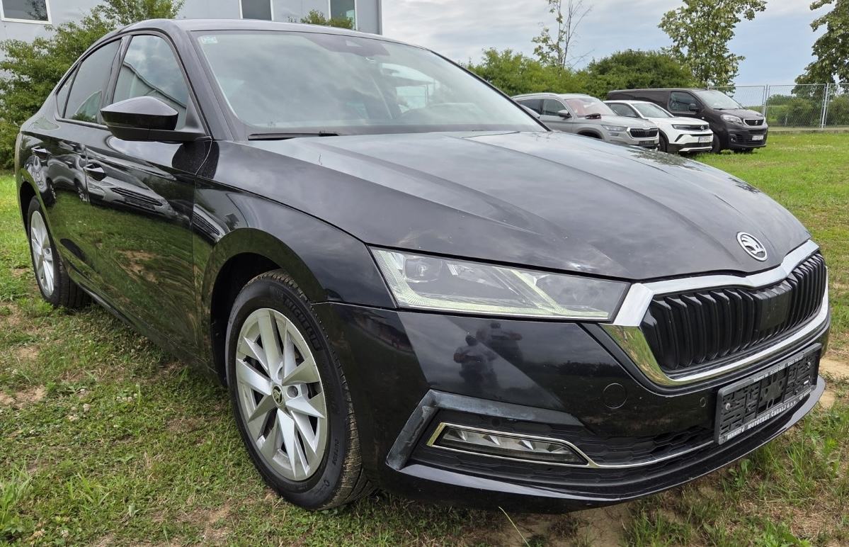Škoda Octavia 2,0 TDI DSG STYLE 150 KS NIJE UVOZ, fotografija 14