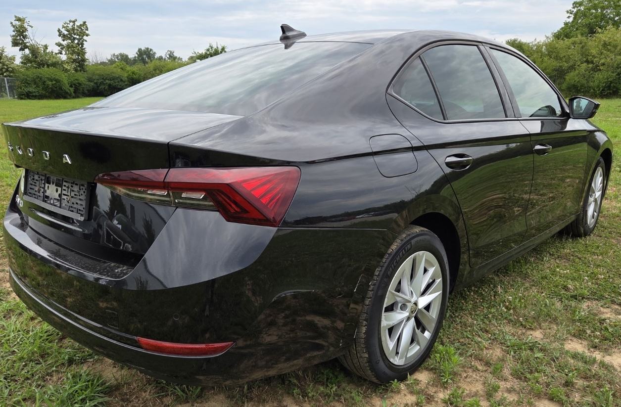 Škoda Octavia 2,0 TDI DSG STYLE 150 KS NIJE UVOZ, fotografija 16
