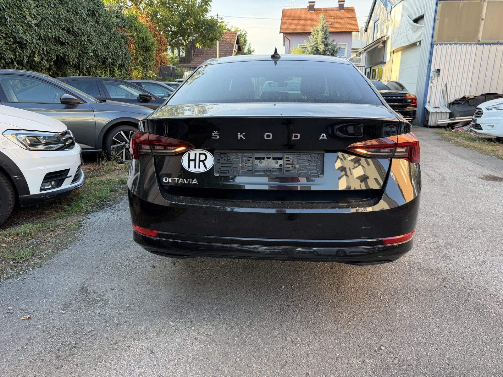 Škoda Octavia 2,0 TDI DSG STYLE 150 KS NIJE UVOZ, fotografija 5