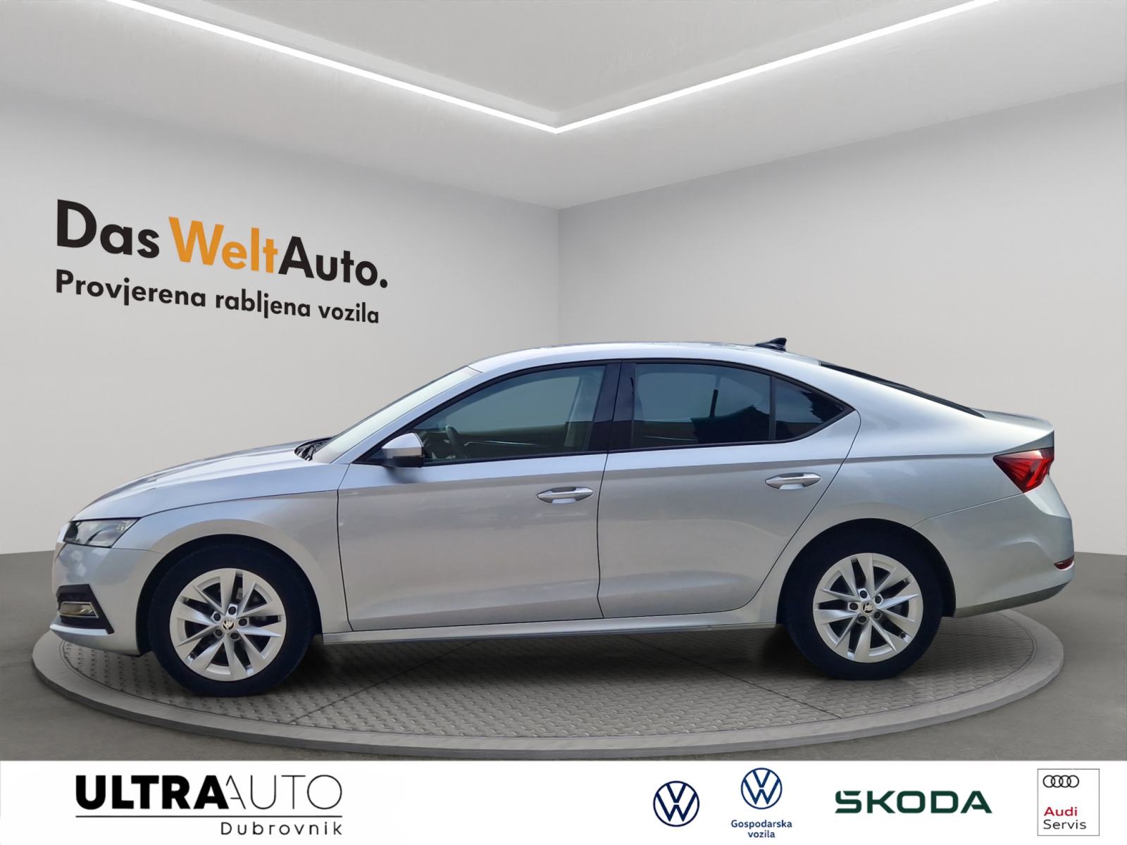 Škoda Octavia 2,0 TDI DSG Style, fotografija 2
