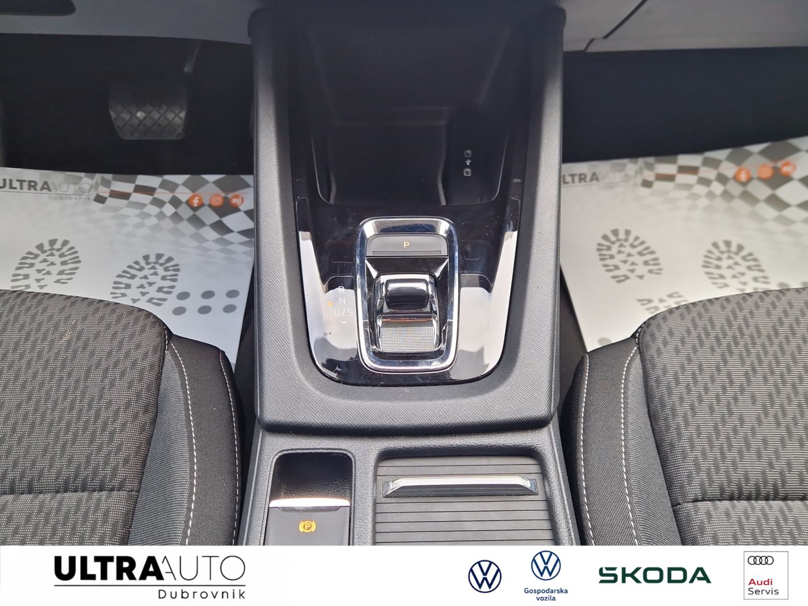 Škoda Octavia 2,0 TDI DSG Style, fotografija 14