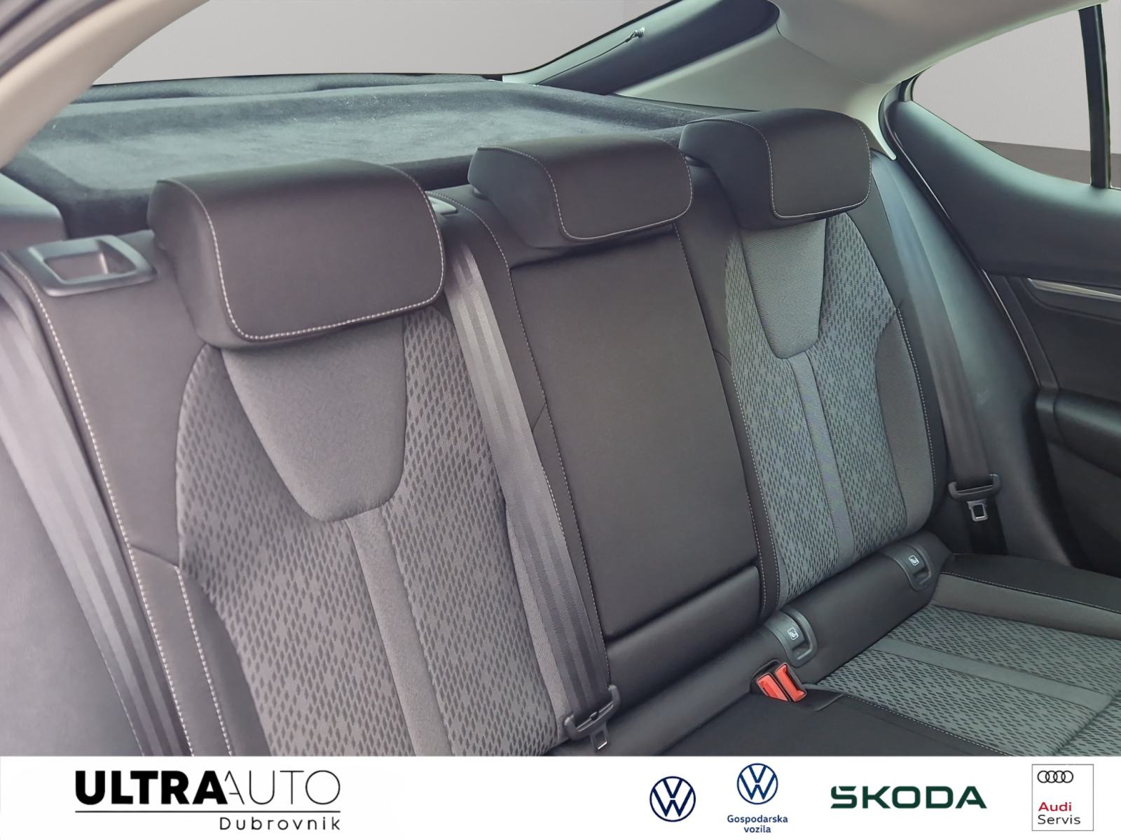 Škoda Octavia 2,0 TDI DSG Style, fotografija 17