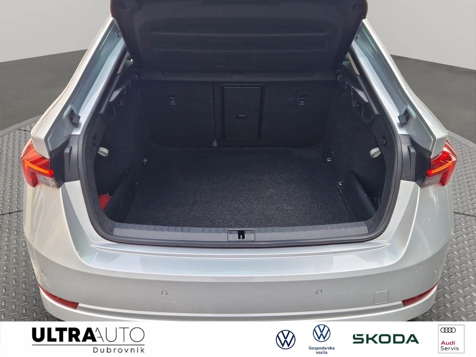 Škoda Octavia 2,0 TDI DSG Style, fotografija 18