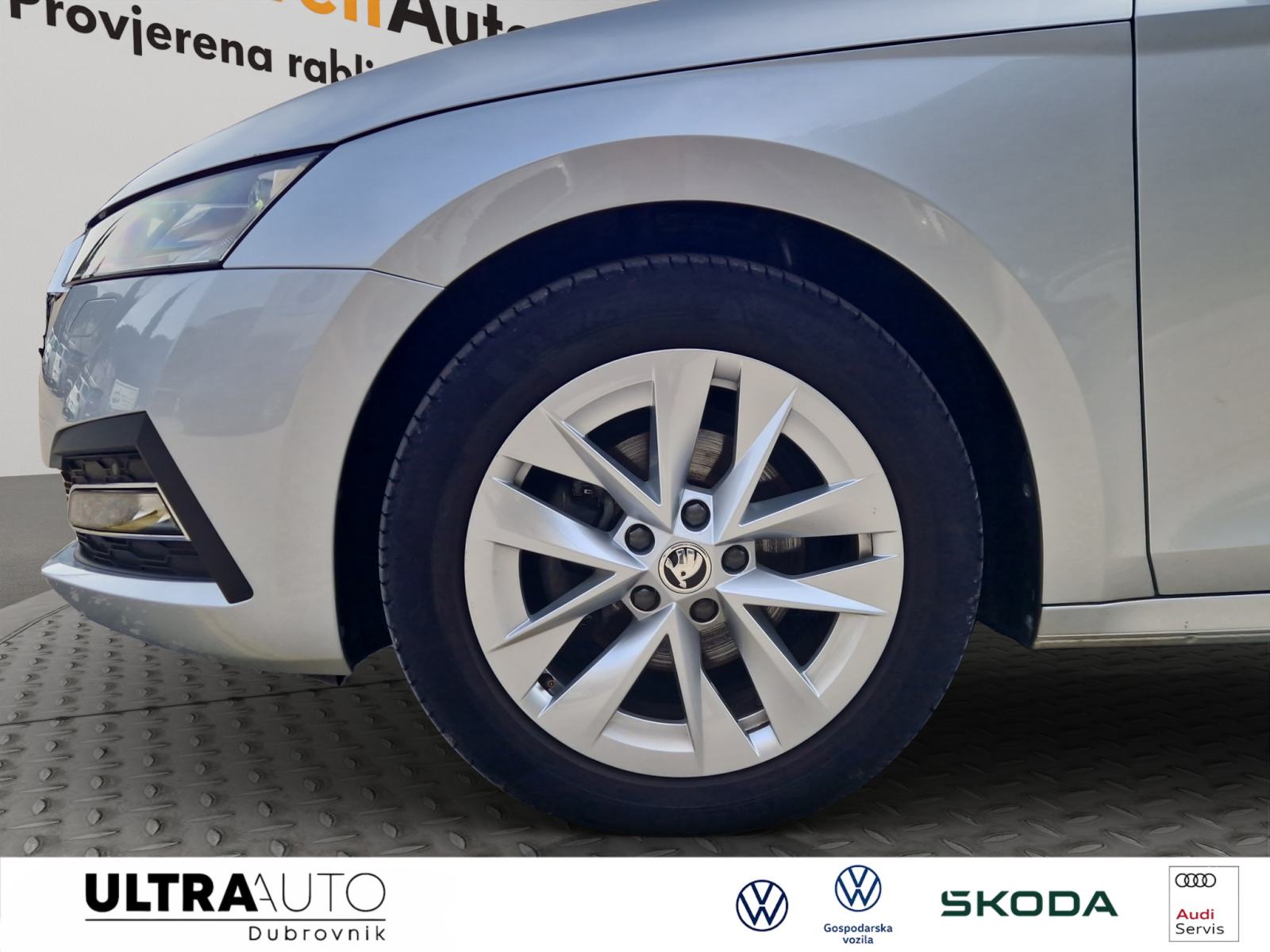 Škoda Octavia 2,0 TDI DSG Style, fotografija 19