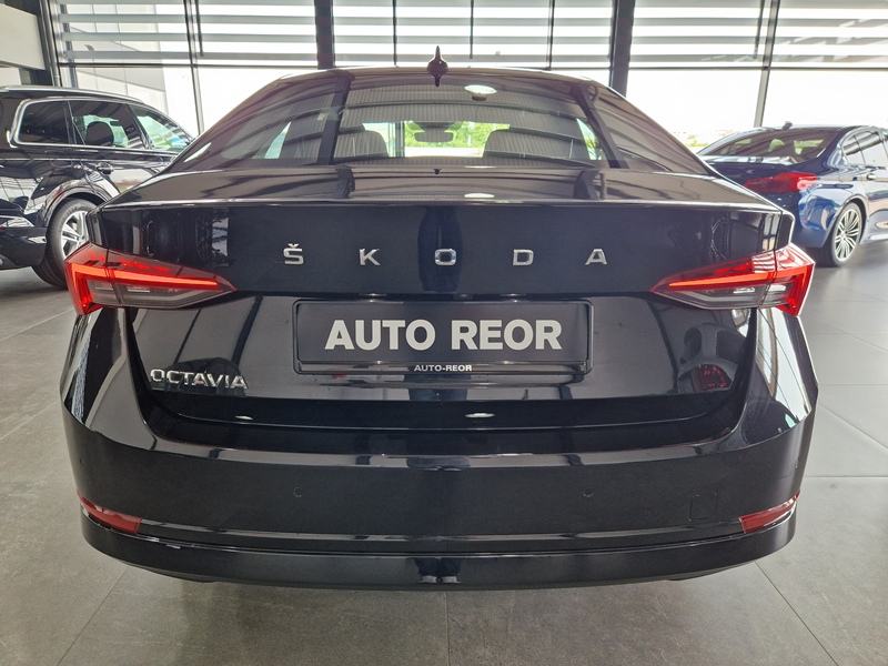 Škoda Octavia 2.0 TDI DSG Style, fotografija 6