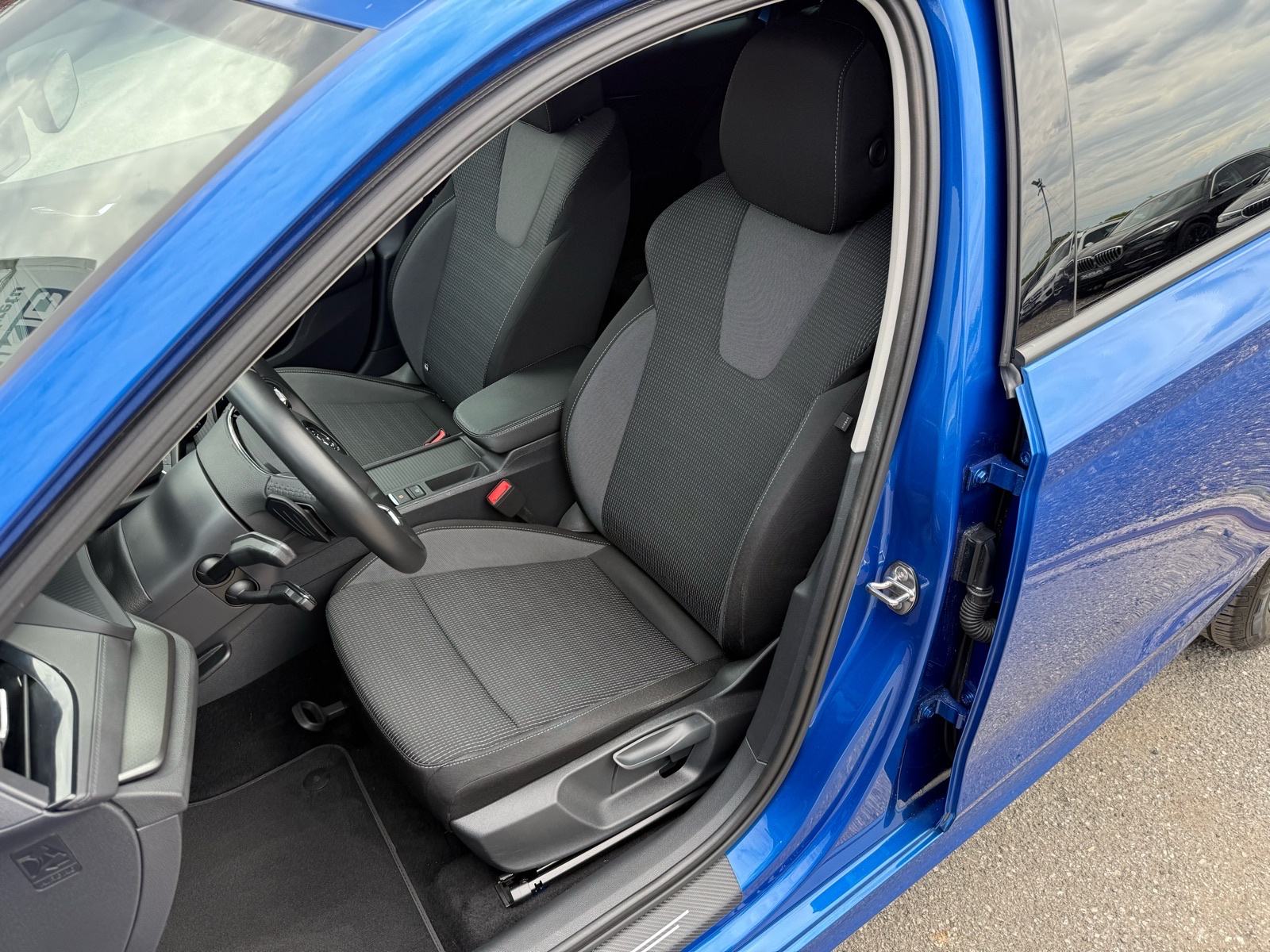 Škoda Octavia 2.0 TDI DSG °VIRTUAL°NAVI°KAMERA°LEASING BEZ UČEŠĆA°, fotografija 20