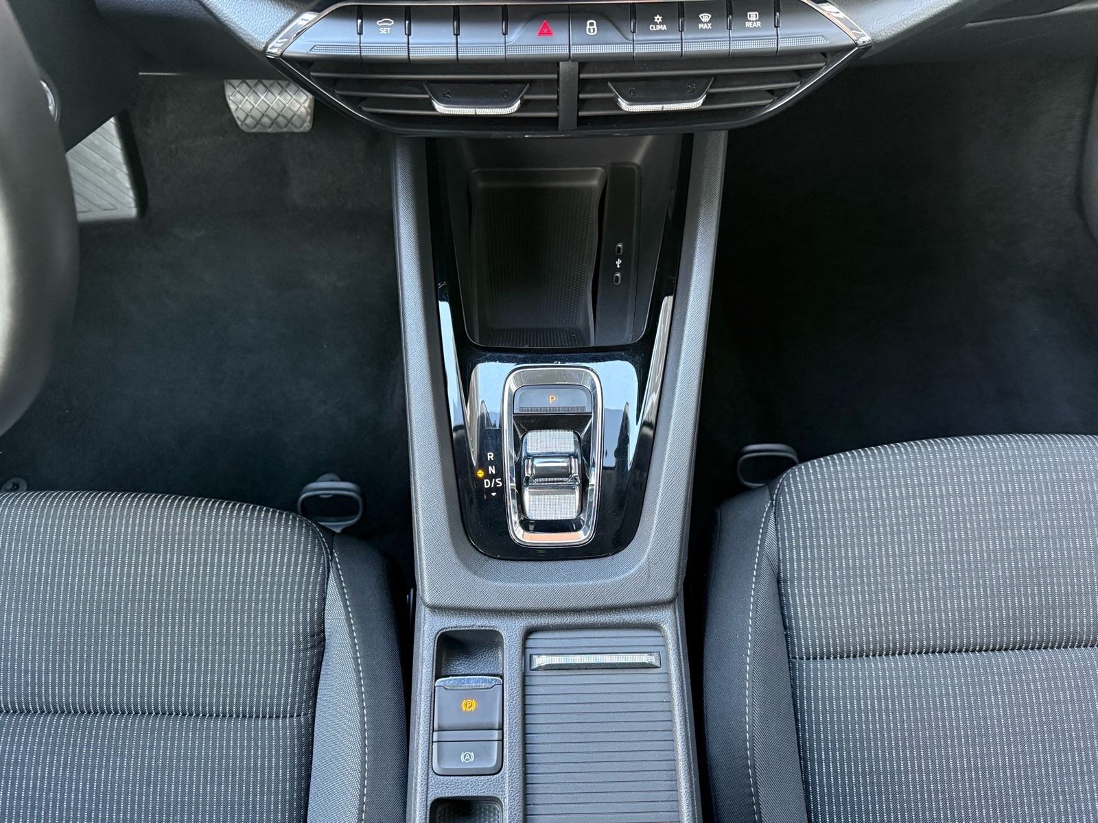 Škoda Octavia 2.0 TDI DSG °VIRTUAL°NAVI°LED SVJETLA°LEASING BEZ UČEŠĆA, fotografija 15