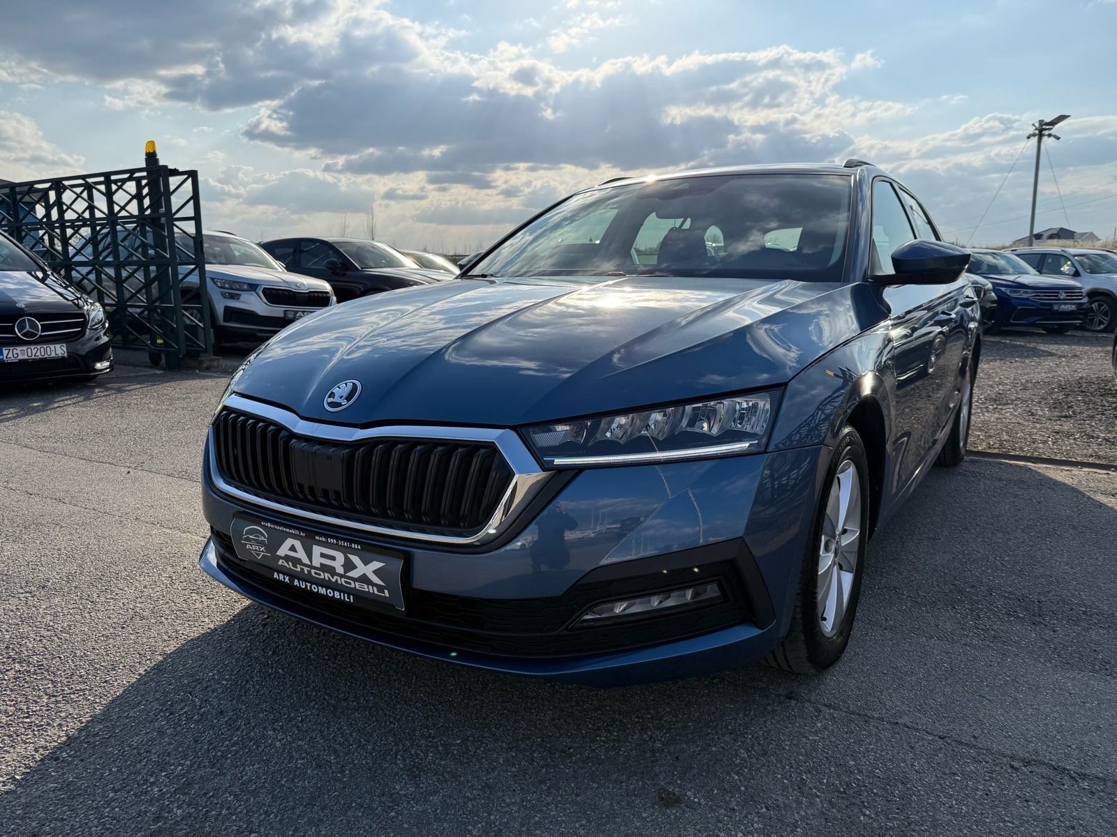 Škoda Octavia 2.0 TDI DSG °VIRTUAL°NAVI°LED SVJETLA°LEASING BEZ UČEŠĆA, fotografija 3