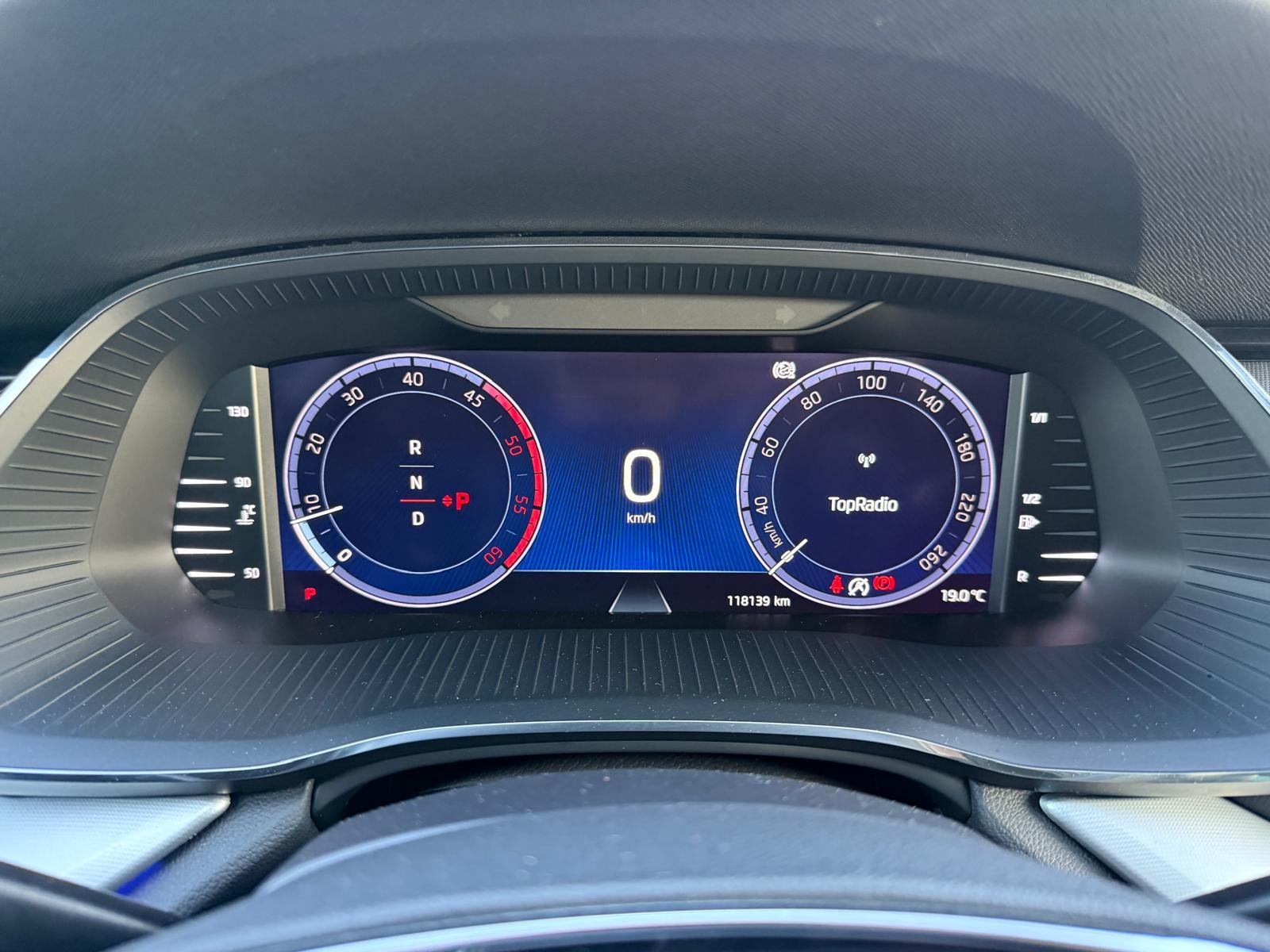 Škoda Octavia 2,0 TDI DSG °VIRTUAL°NAVI°KOŽA°KAMERA°LEASING BEZ UČEŠĆA, fotografija 17