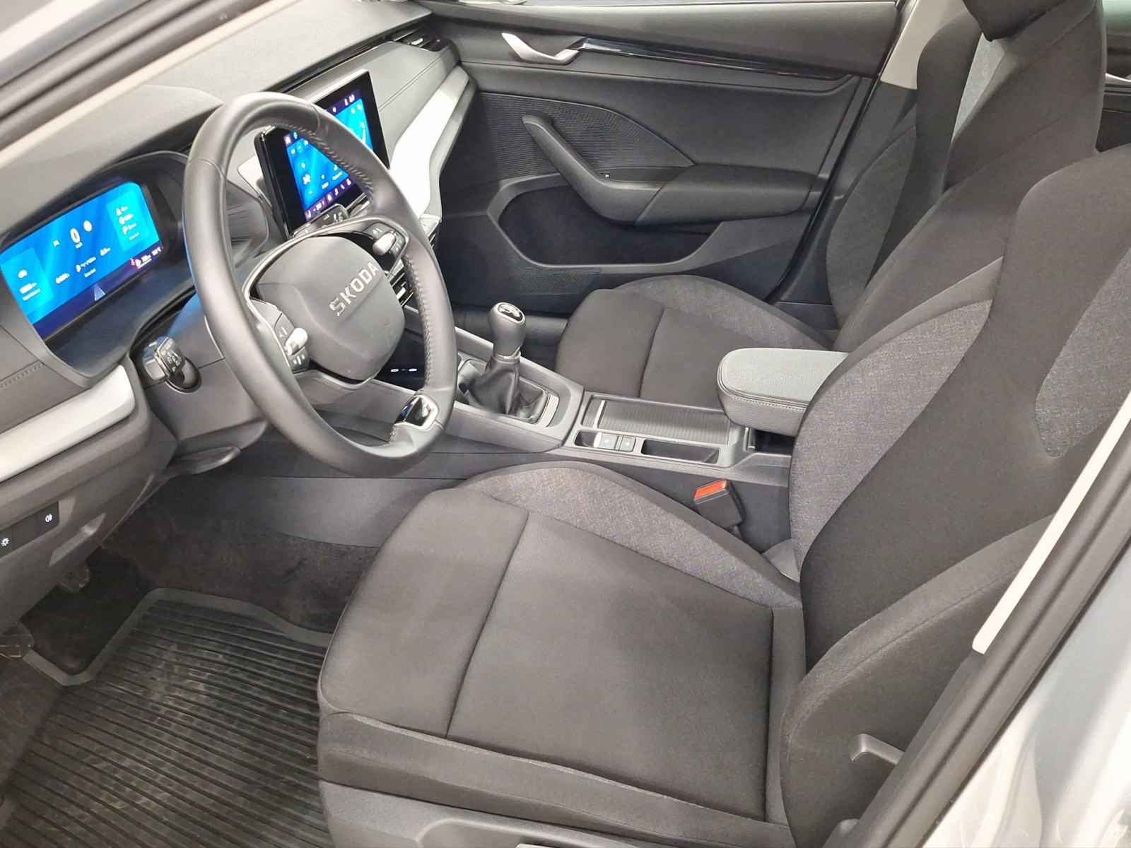 Škoda Octavia 2.0 TDI Essence, fotografija 15