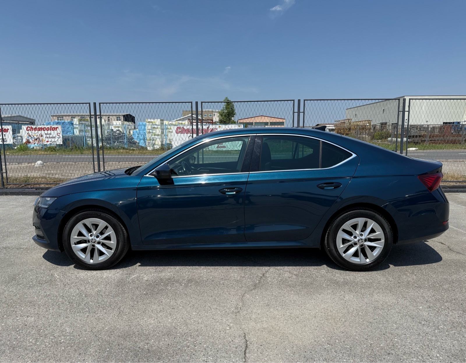 Škoda Octavia 2,0 TDI LEASING BEZ UČEŠĆA, VIRT, NAV, KLIMA3ZONE, KAM, fotografija 4