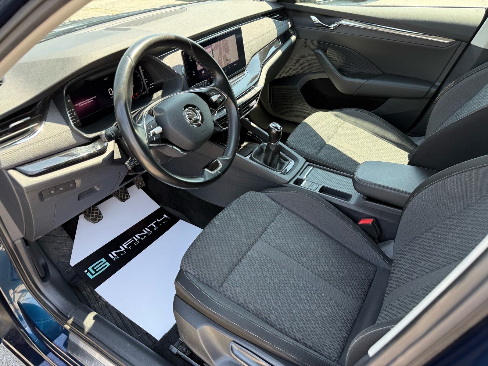 Škoda Octavia 2,0 TDI LEASING BEZ UČEŠĆA, VIRT, NAV, KLIMA3ZONE, KAM, fotografija 11