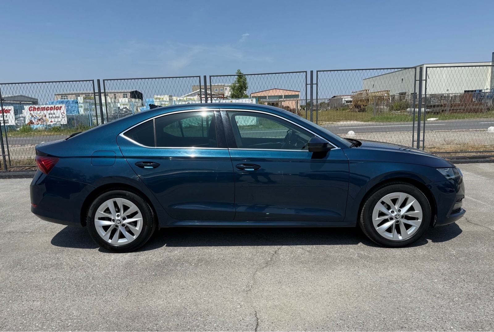Škoda Octavia 2,0 TDI LEASING BEZ UČEŠĆA, VIRT, NAV, KLIMA3ZONE, KAM, fotografija 8