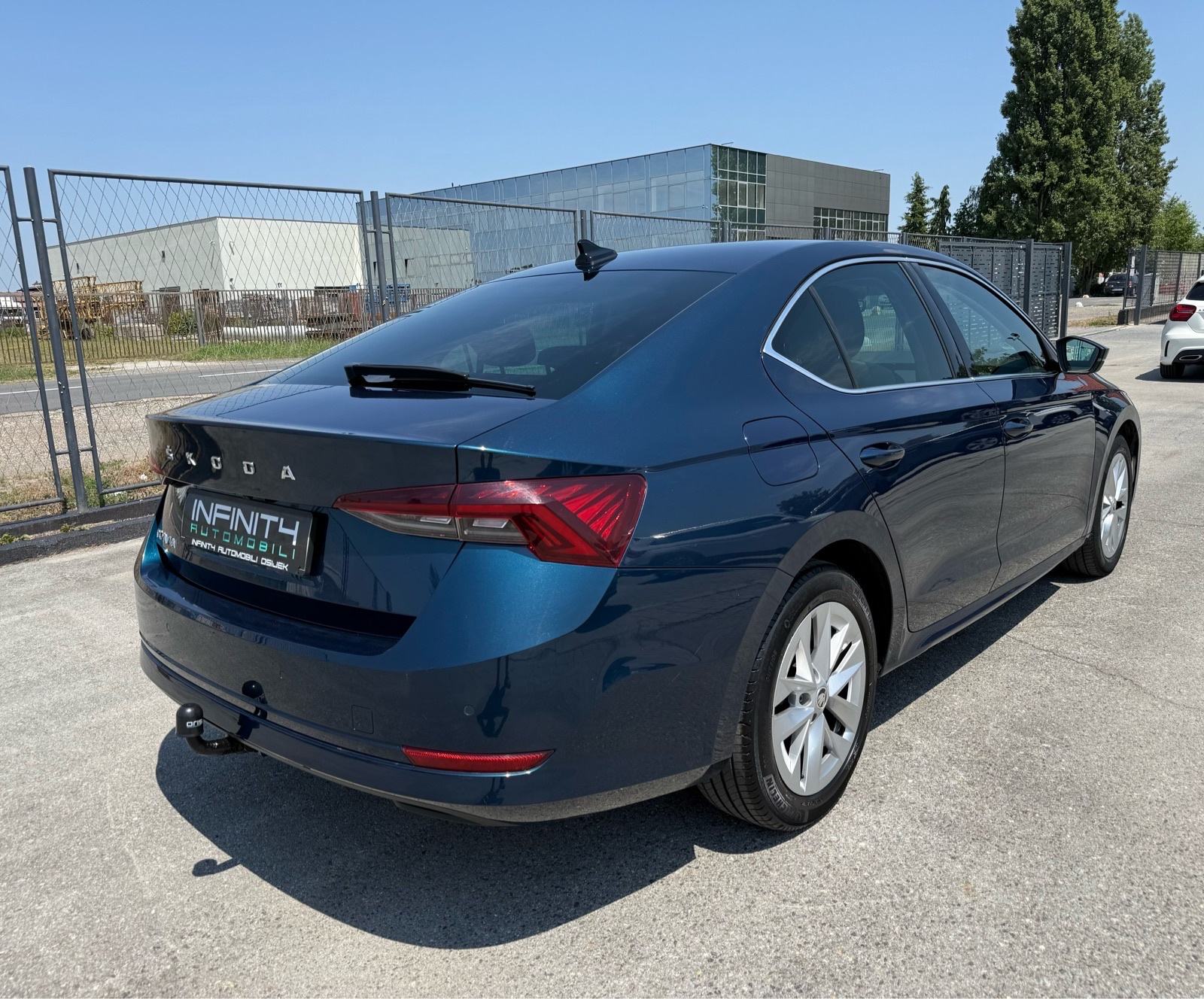 Škoda Octavia 2,0 TDI LEASING BEZ UČEŠĆA, VIRT, NAV, KLIMA3ZONE, KAM, fotografija 7