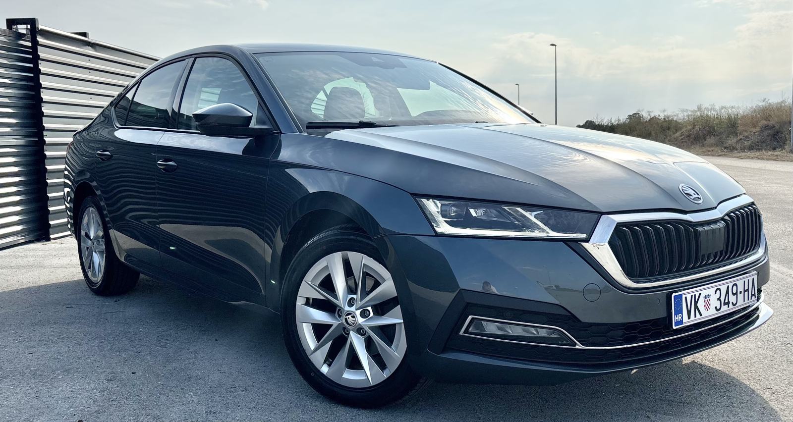 Škoda Octavia 2.0 TDI ~REG.GOD.DANA ~NOVE GUME~ HR VOZILO, fotografija 7