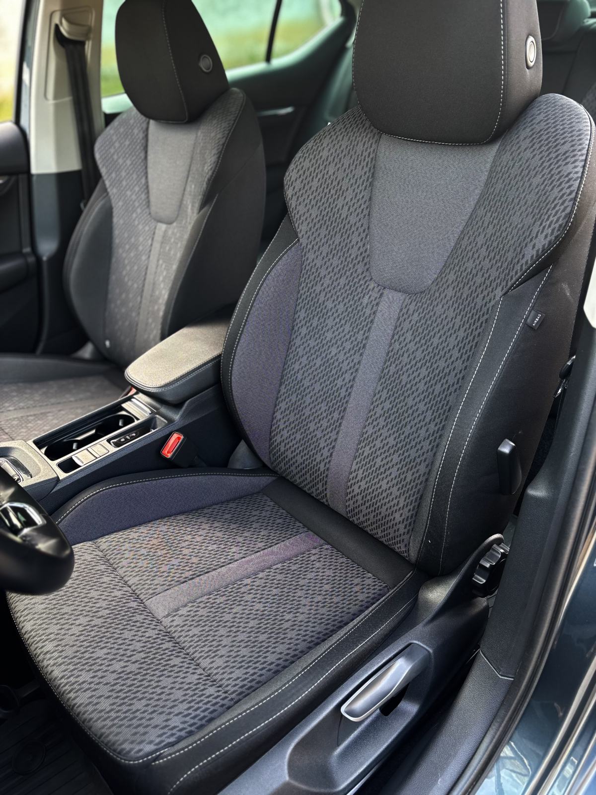 Škoda Octavia 2.0 TDI ~REG.GOD.DANA ~NOVE GUME~ HR VOZILO, fotografija 13
