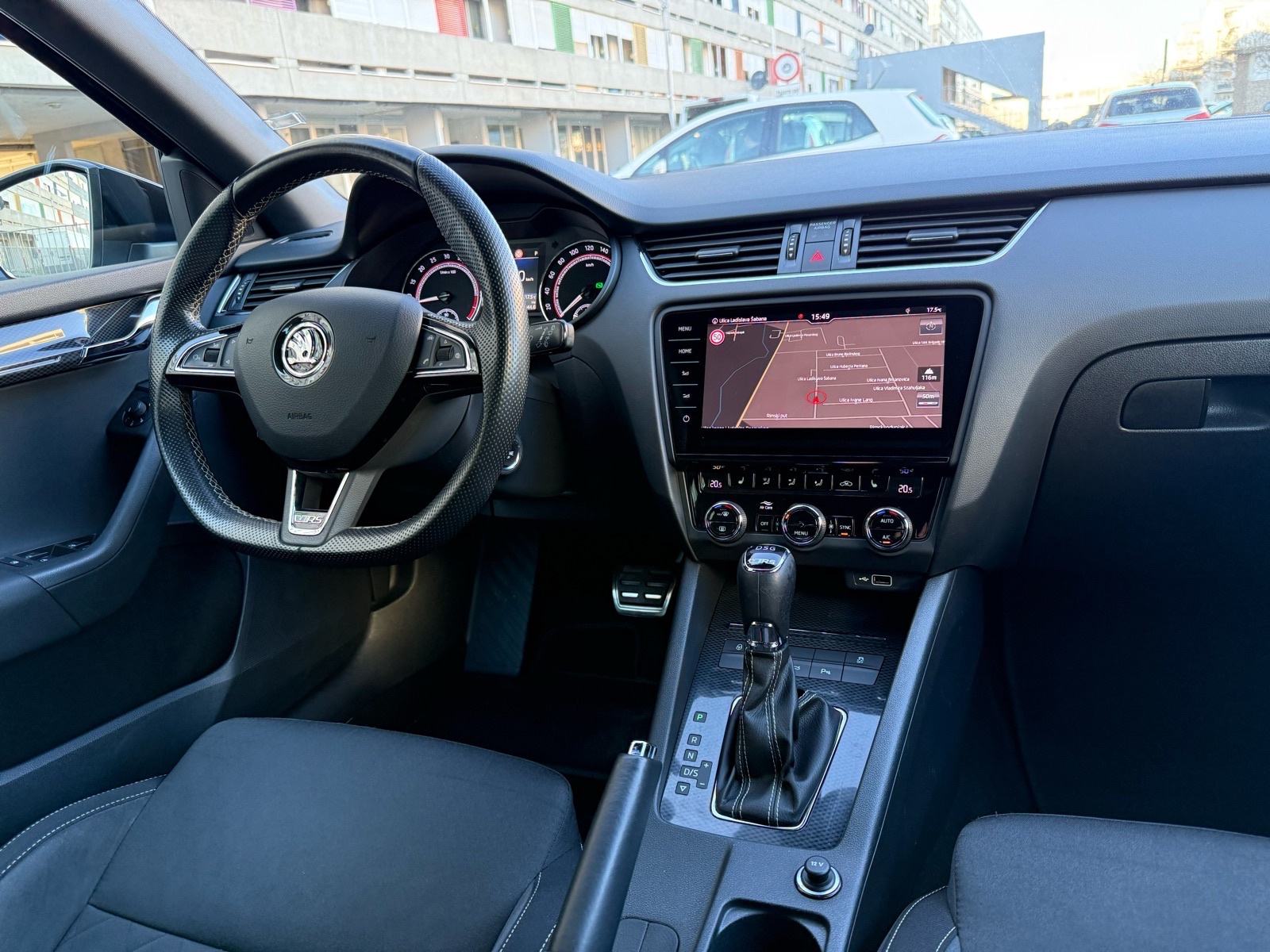 Škoda Octavia 2.0 TDI RS DSG °VELIKA NAVI°KAMERA°MRTVI KUT°REG:2/2027°, fotografija 13