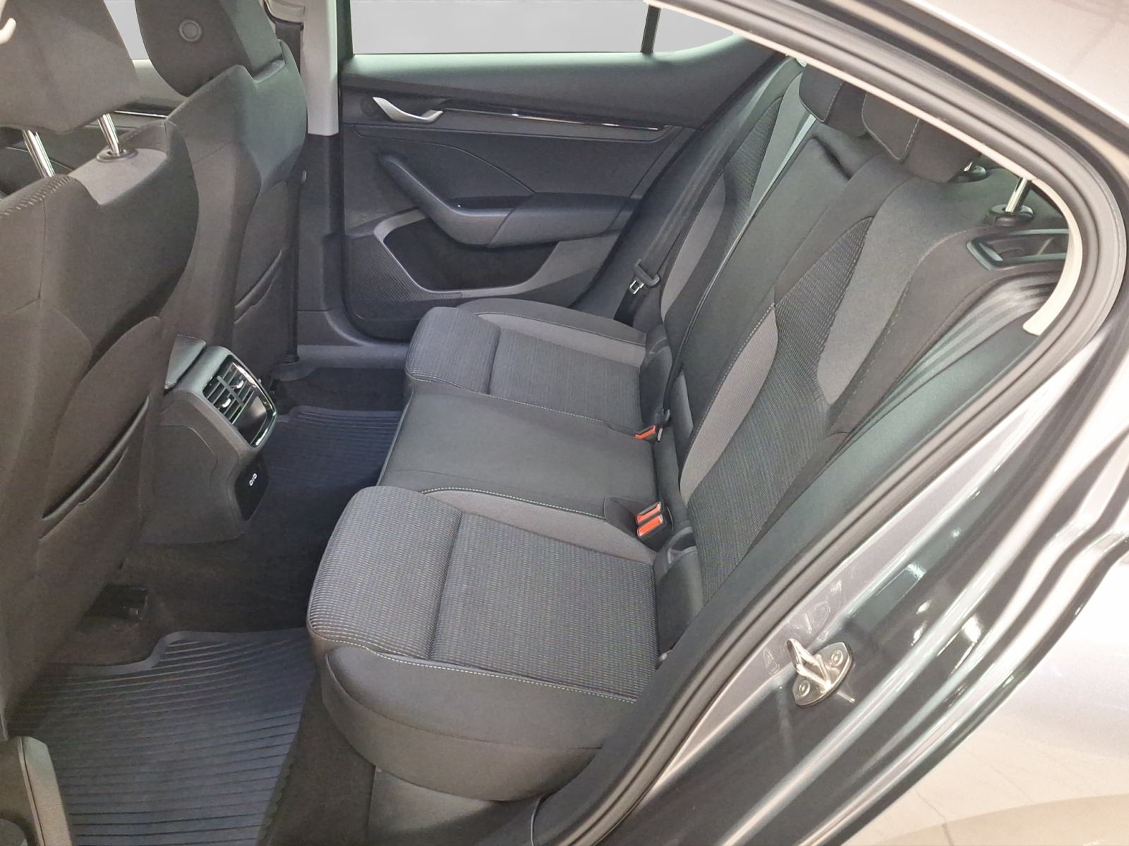 Škoda Octavia FL Selection 2.0 TDI, fotografija 16