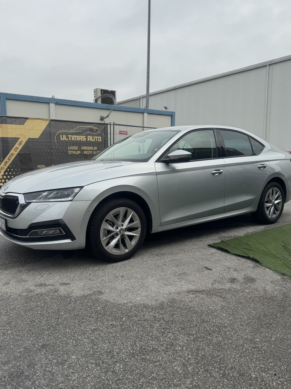 Škoda Octavia 2,0 TDI *STYLE* HR AUTO* NOVO * TVORNIČKO JAMSTVO *, fotografija 2