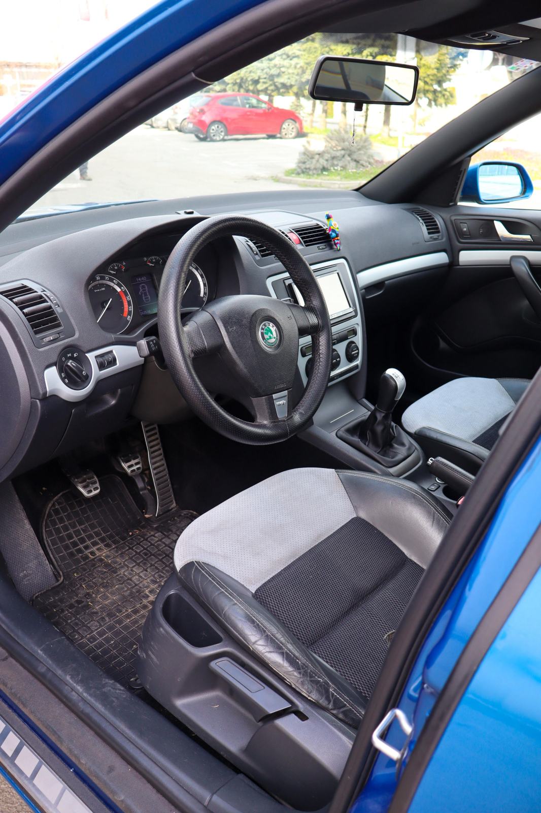 Škoda Octavia vRS 2,0 TDI, fotografija 8