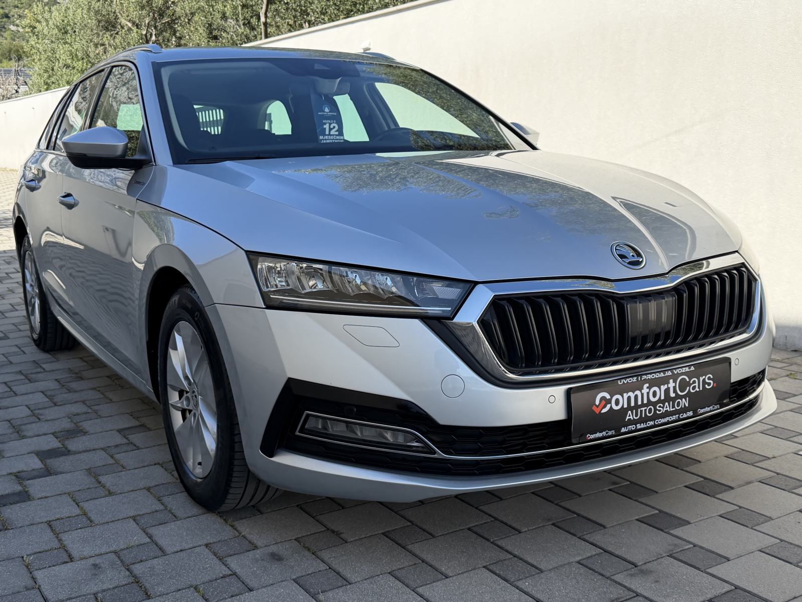 Škoda Octavia 2,0 TDI~Automatik~Navi~Virtual~Servisna~Jamstvo, fotografija 2