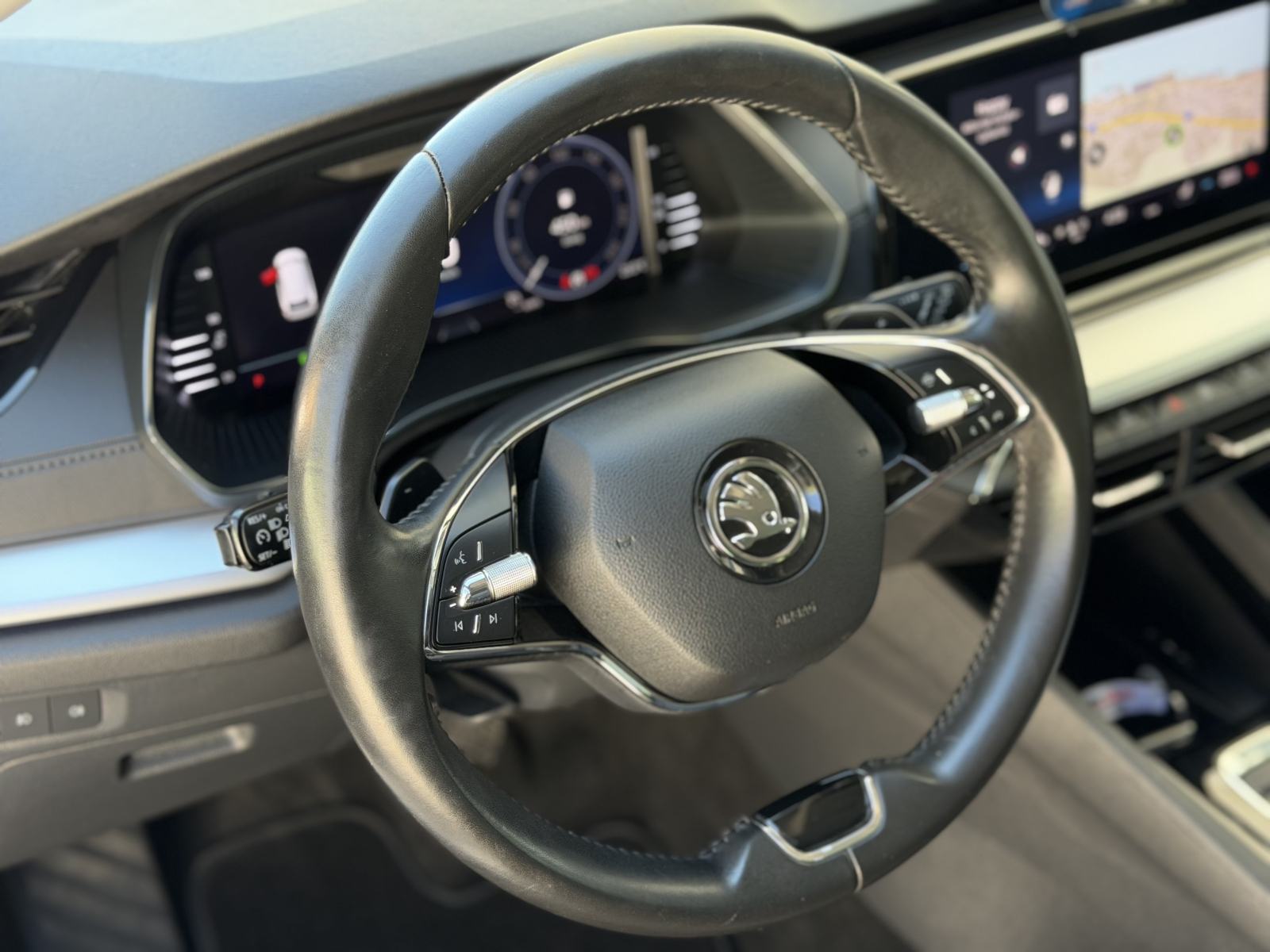 Škoda Octavia 2,0 TDI~Automatik~Navi~Virtual~Servisna~Jamstvo, fotografija 17