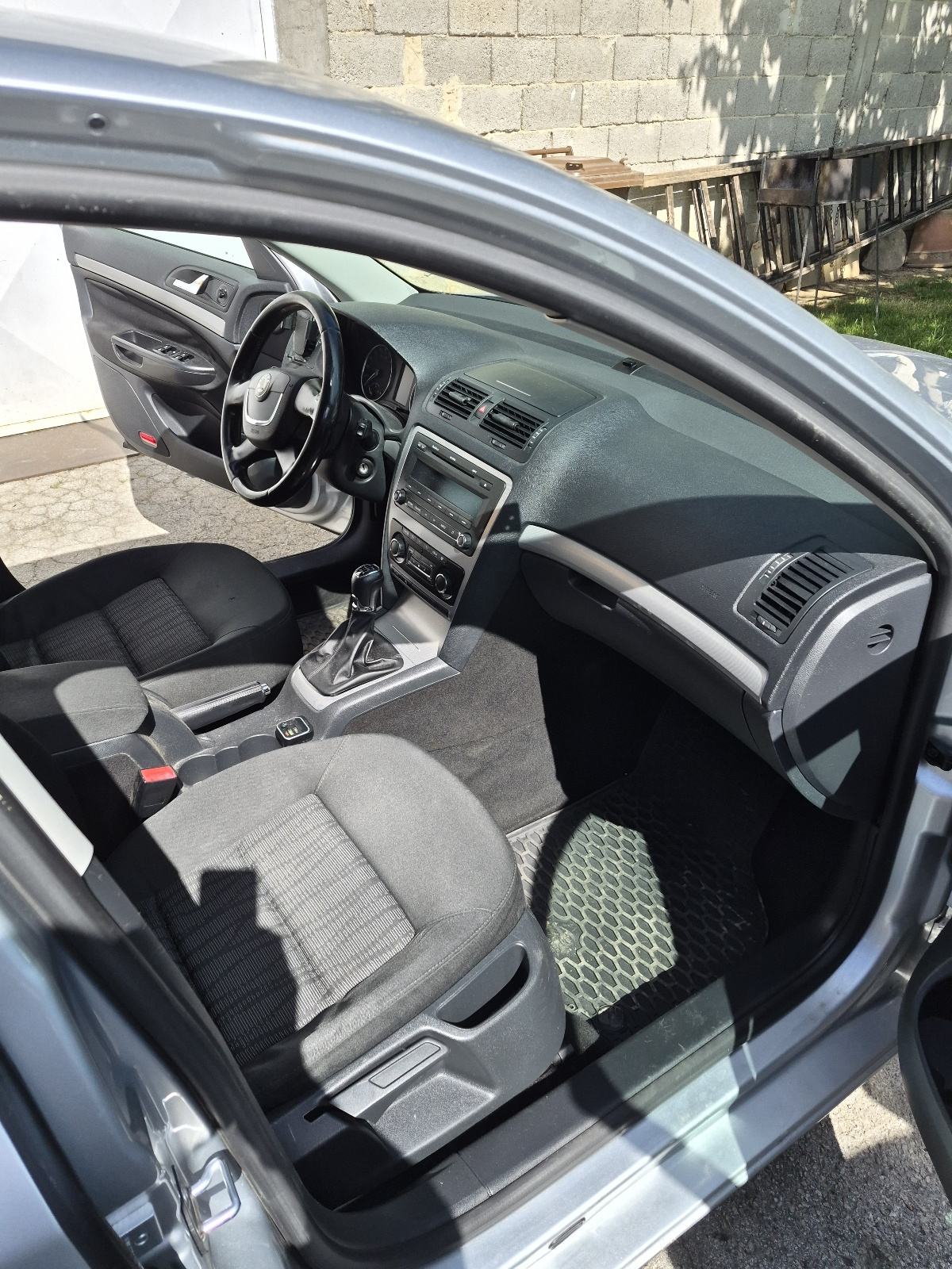 Škoda Octavia 2,0 TDI, fotografija 3