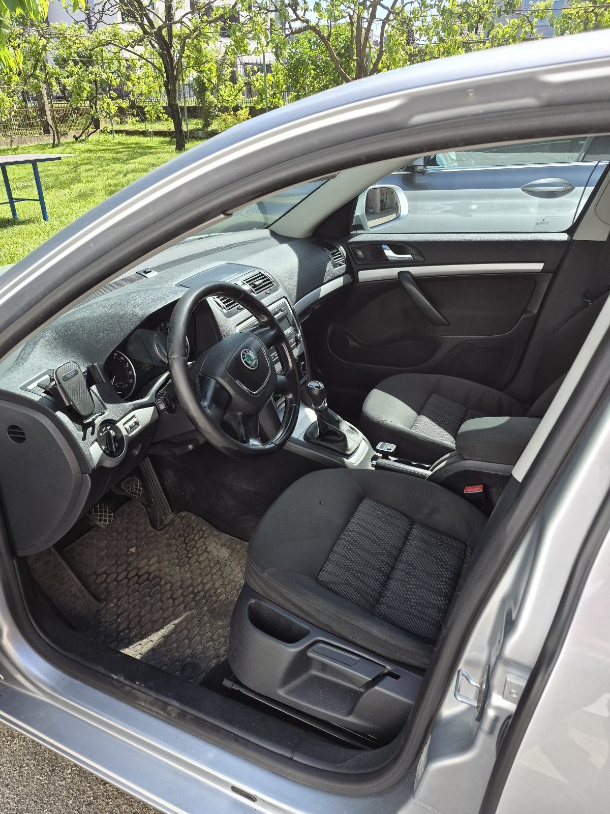 Škoda Octavia 2,0 TDI, fotografija 6