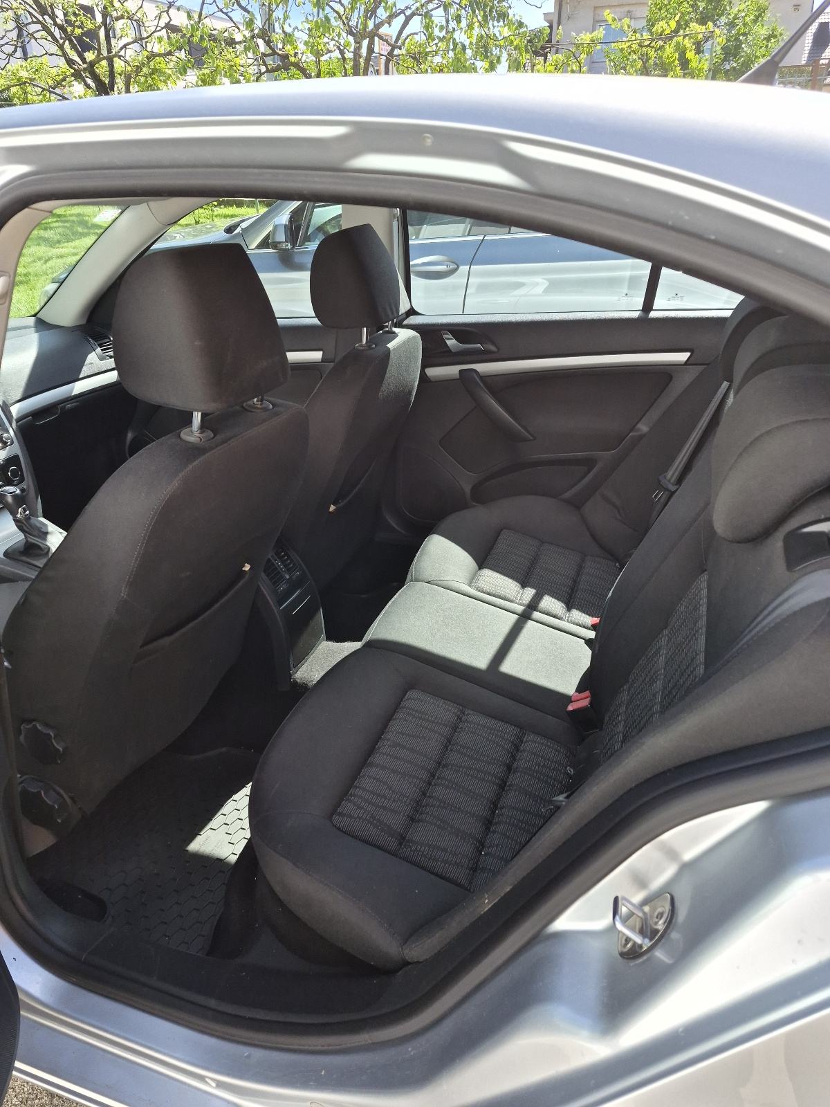 Škoda Octavia 2,0 TDI, fotografija 5