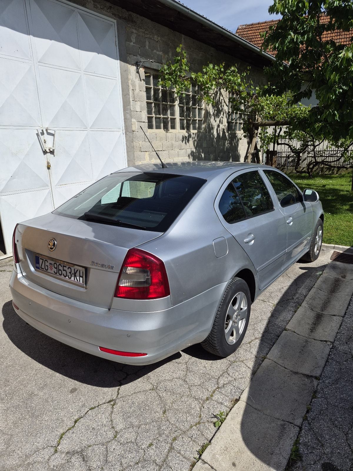 Škoda Octavia 2,0 TDI, fotografija 9