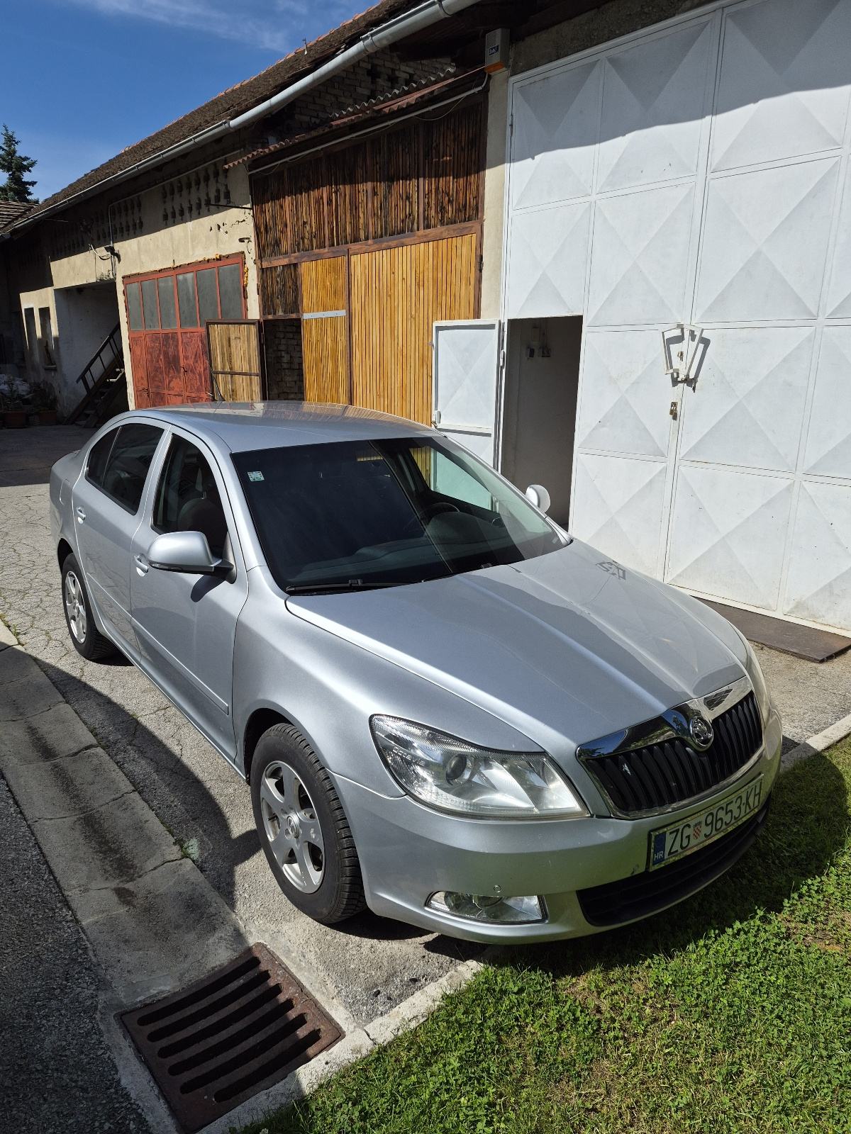 Škoda Octavia 2,0 TDI, fotografija 8