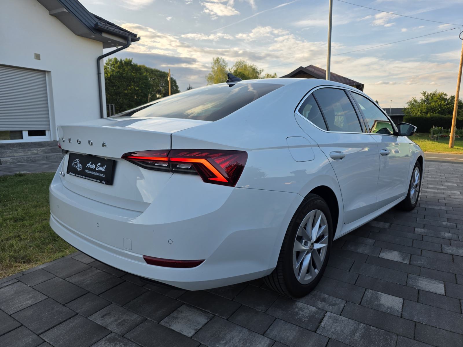 Škoda Octavia 2,0 TDI, fotografija 7