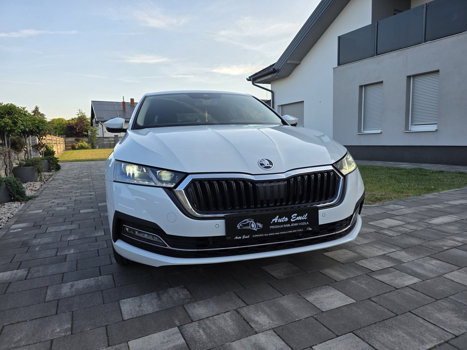 Škoda Octavia 2,0 TDI, fotografija 9