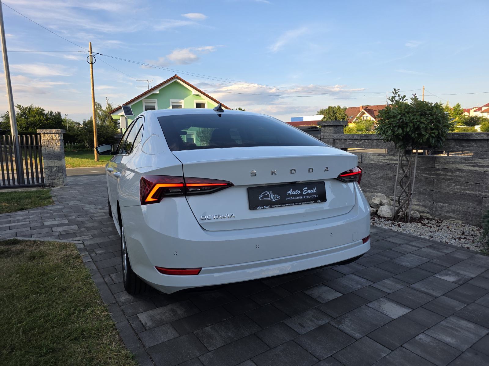Škoda Octavia 2,0 TDI, fotografija 6