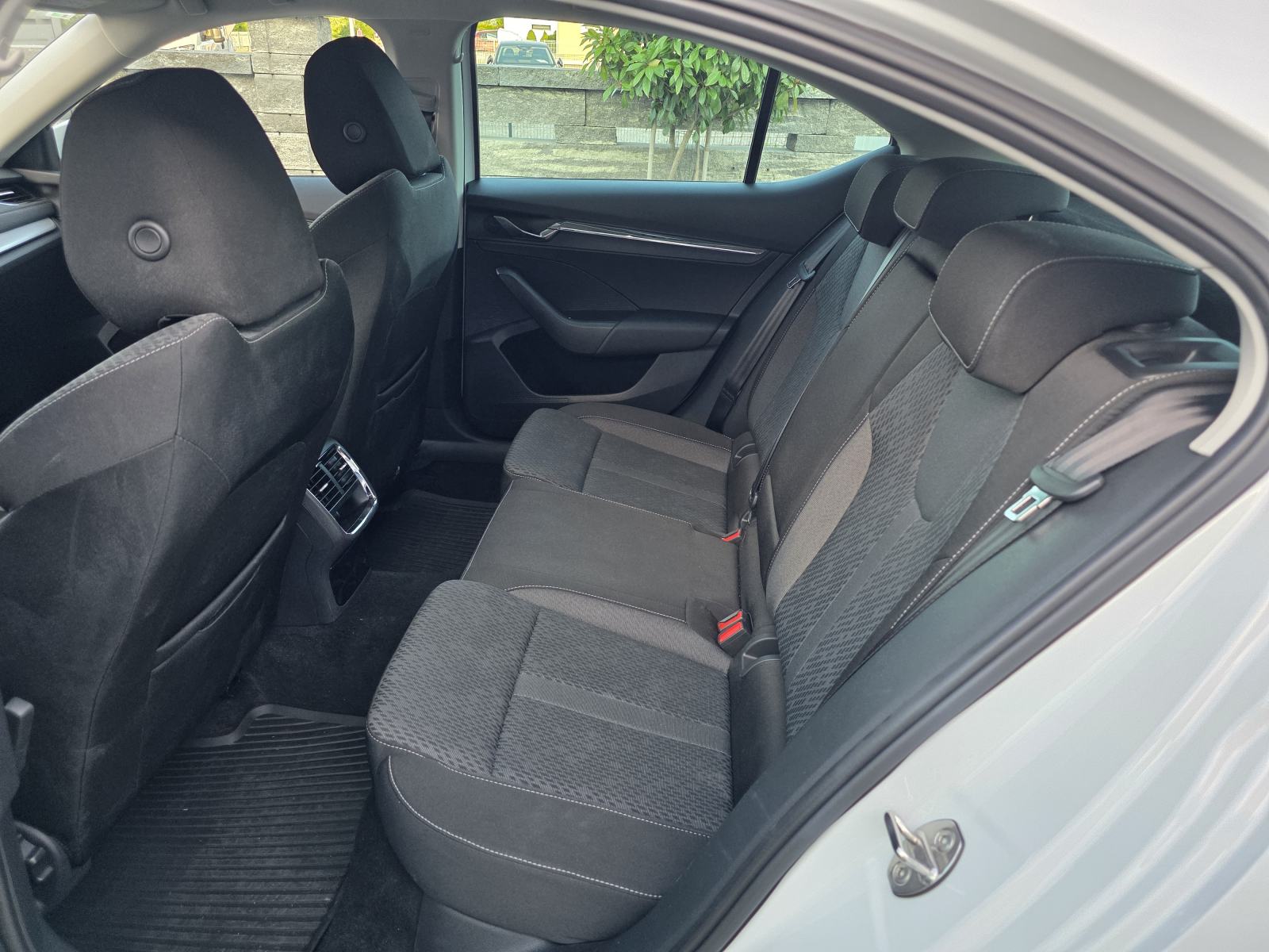 Škoda Octavia 2,0 TDI, fotografija 13
